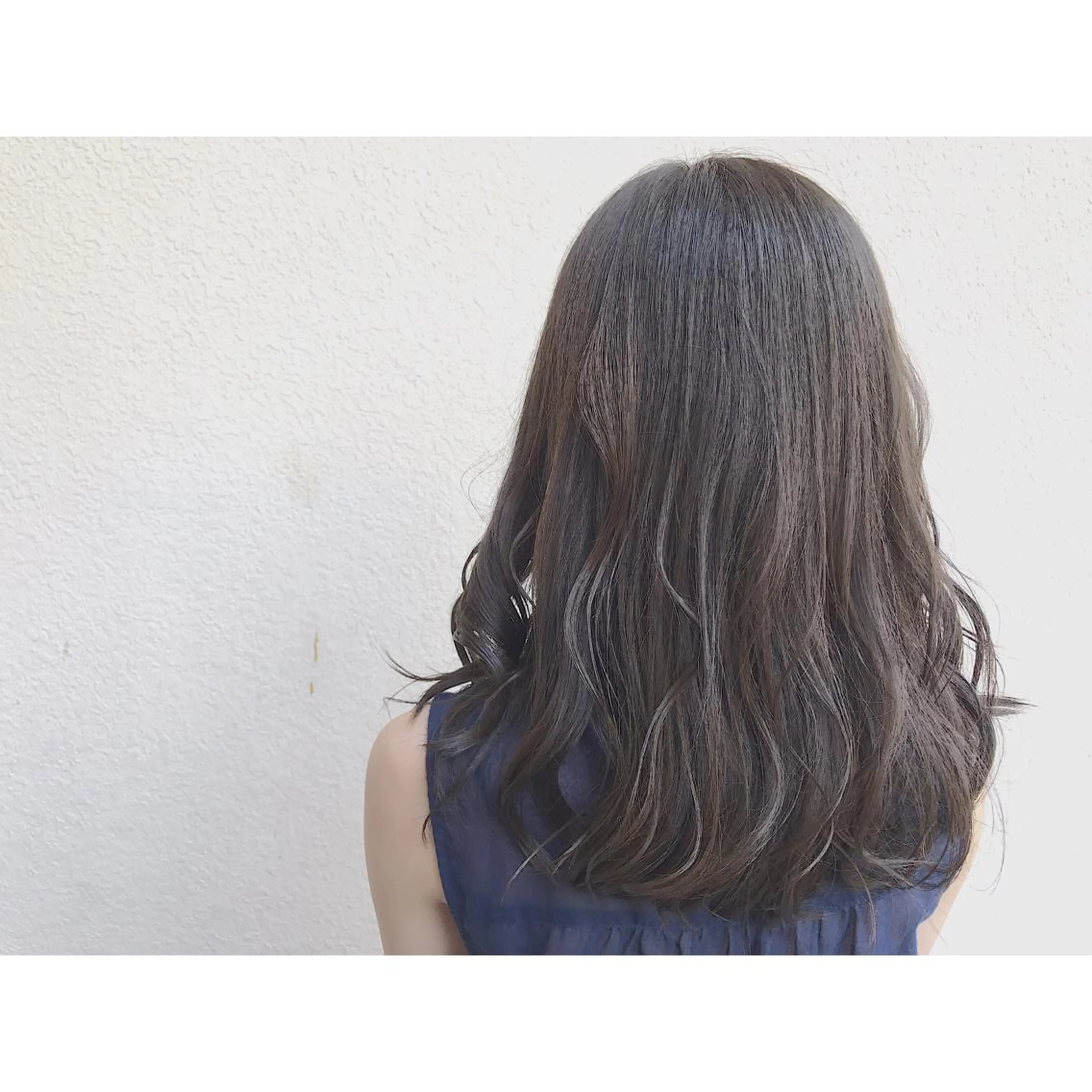 【初回クーポン】色持ちup！毛髪強化！ダメージレスなトリートメントヘアカラー+ケアトリートメント(sh.b込)の写真