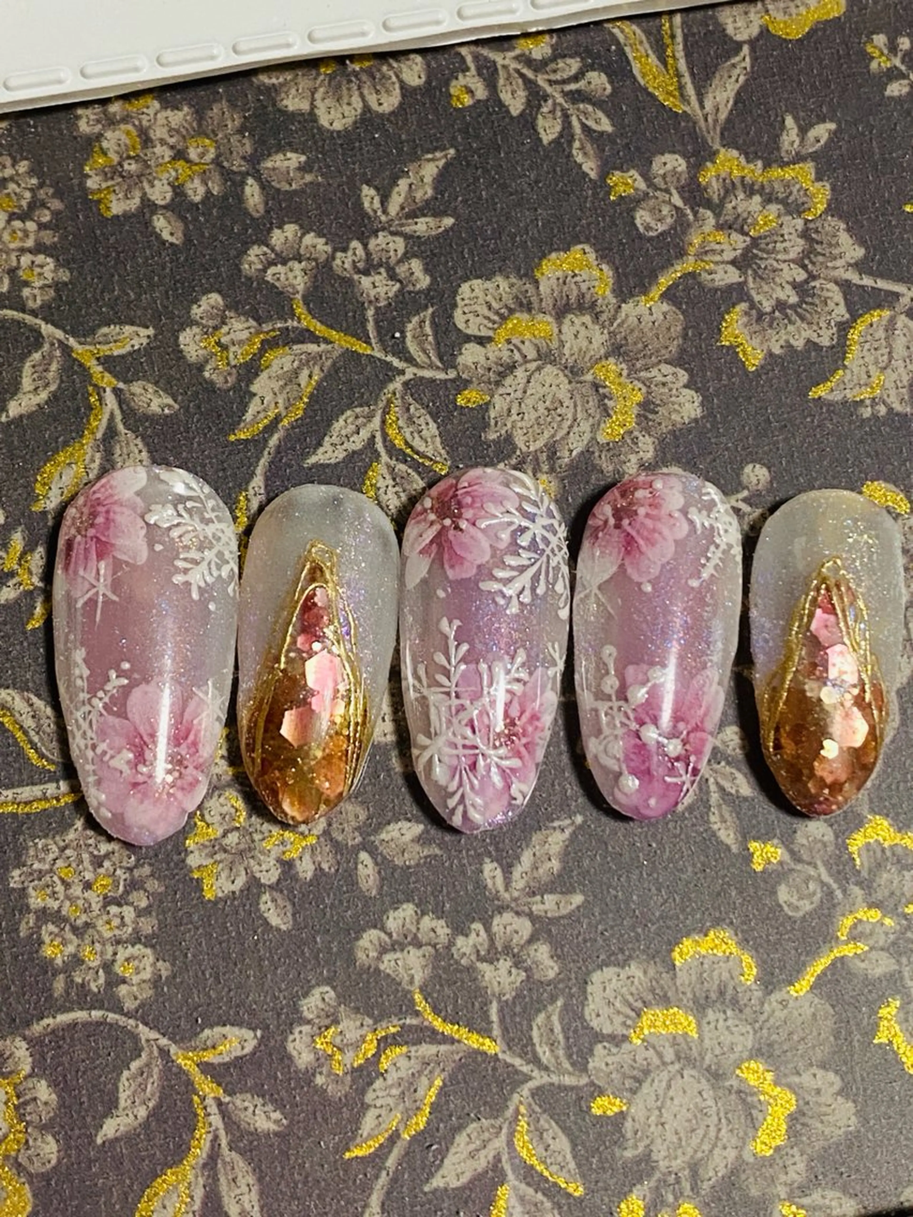 ネイル アートネイル フラワーネイル 自宅ネイルサロン ♦️nuance♦️のネイルデザイン