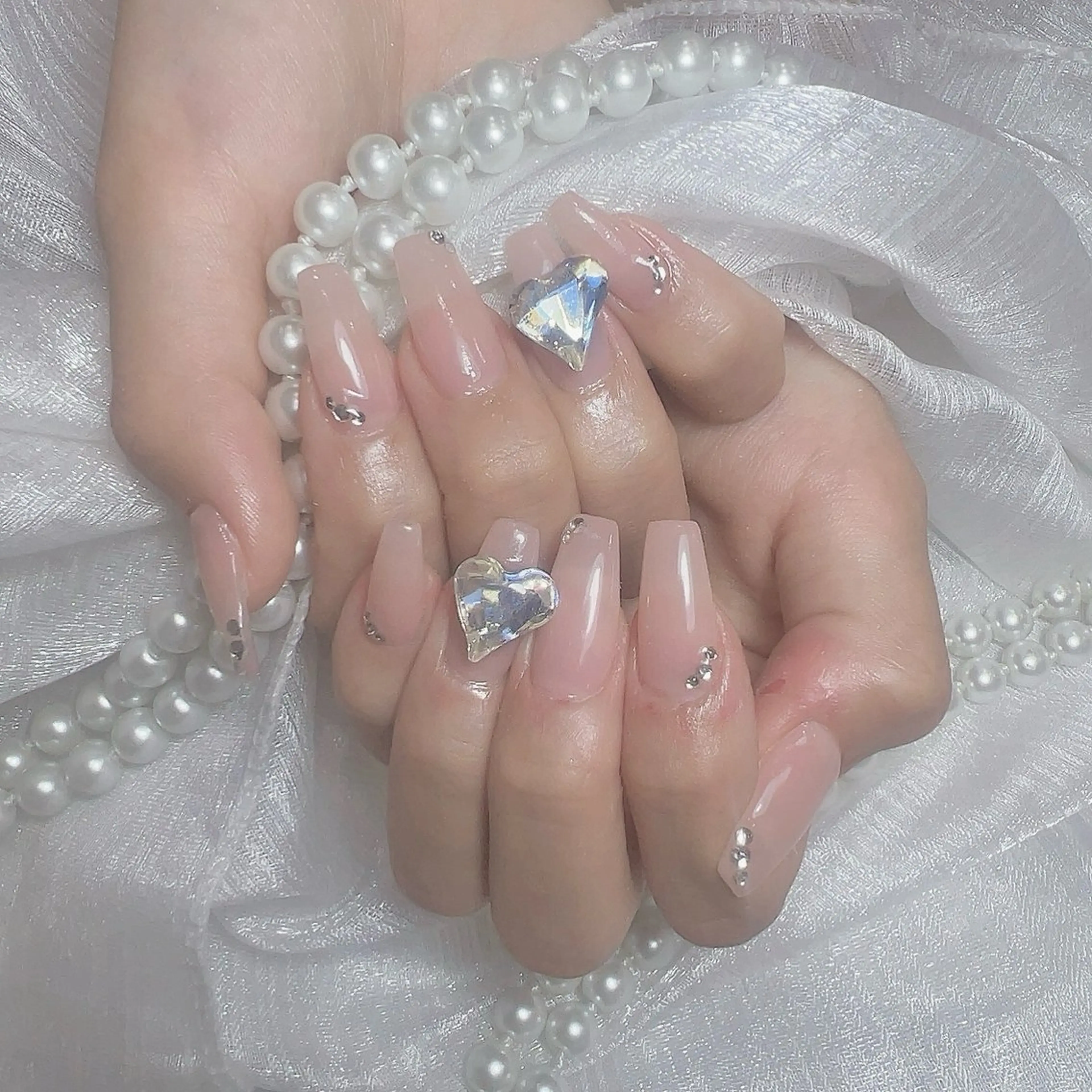 ネイル アートネイル フレンチネイル ジェルネイル グラデーション 韓国ネイル Viola  . Nailsalonのネイルデザイン