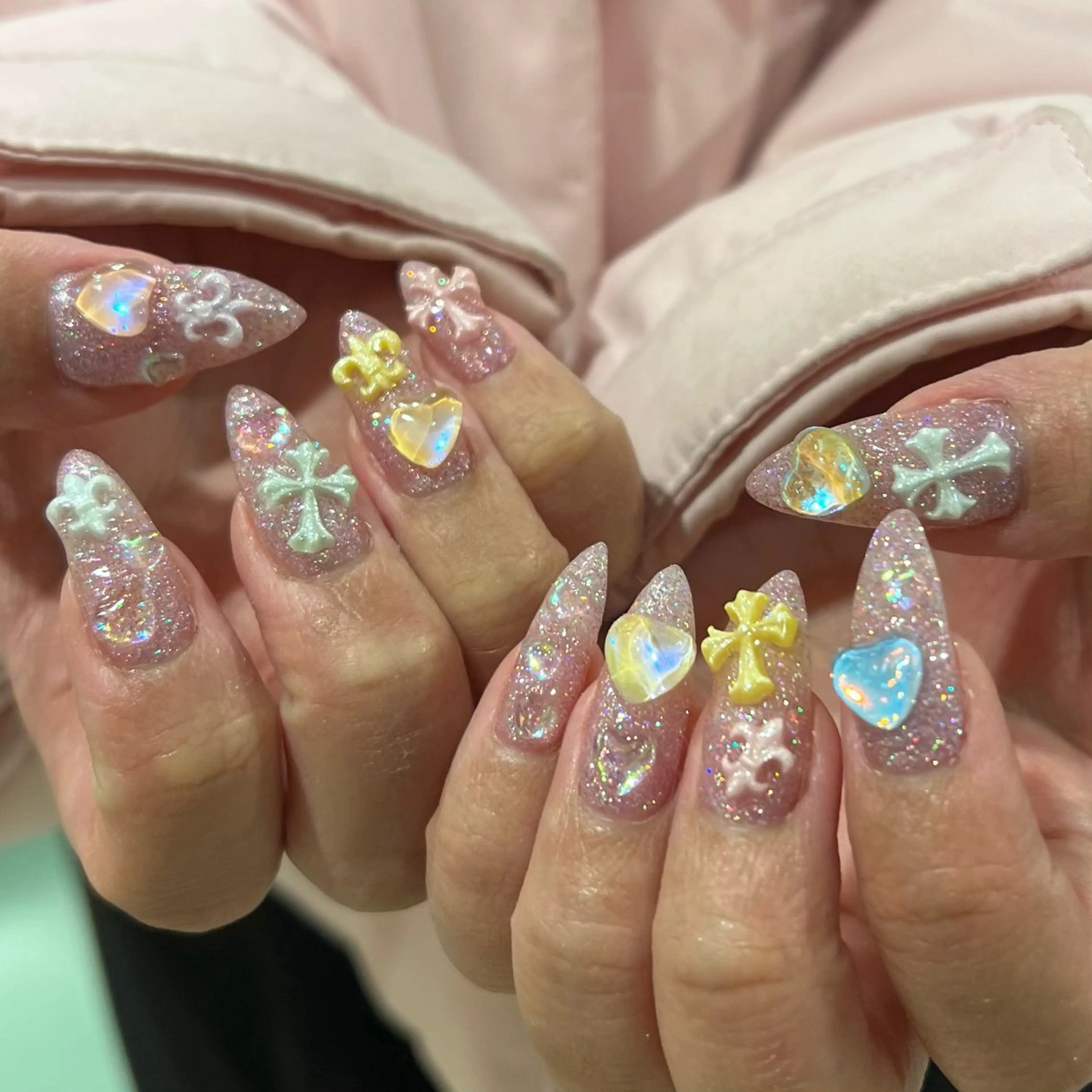 ネイル pool横浜所属・pool TSUKAMOTOのネイルデザイン