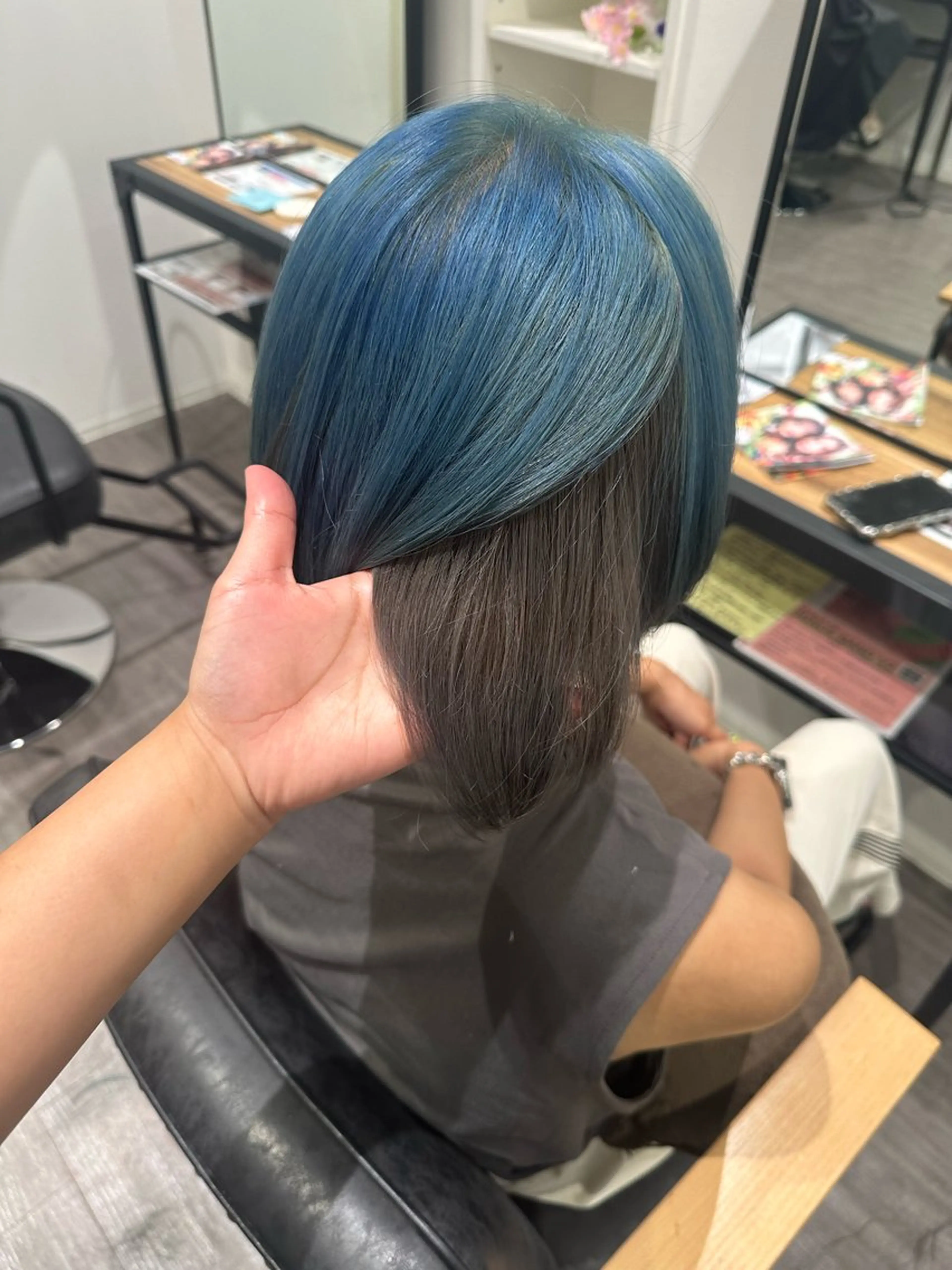 ミディアム カラー 艶髪レイヤー上田 紗也🇰🇷💗のヘアスタイル