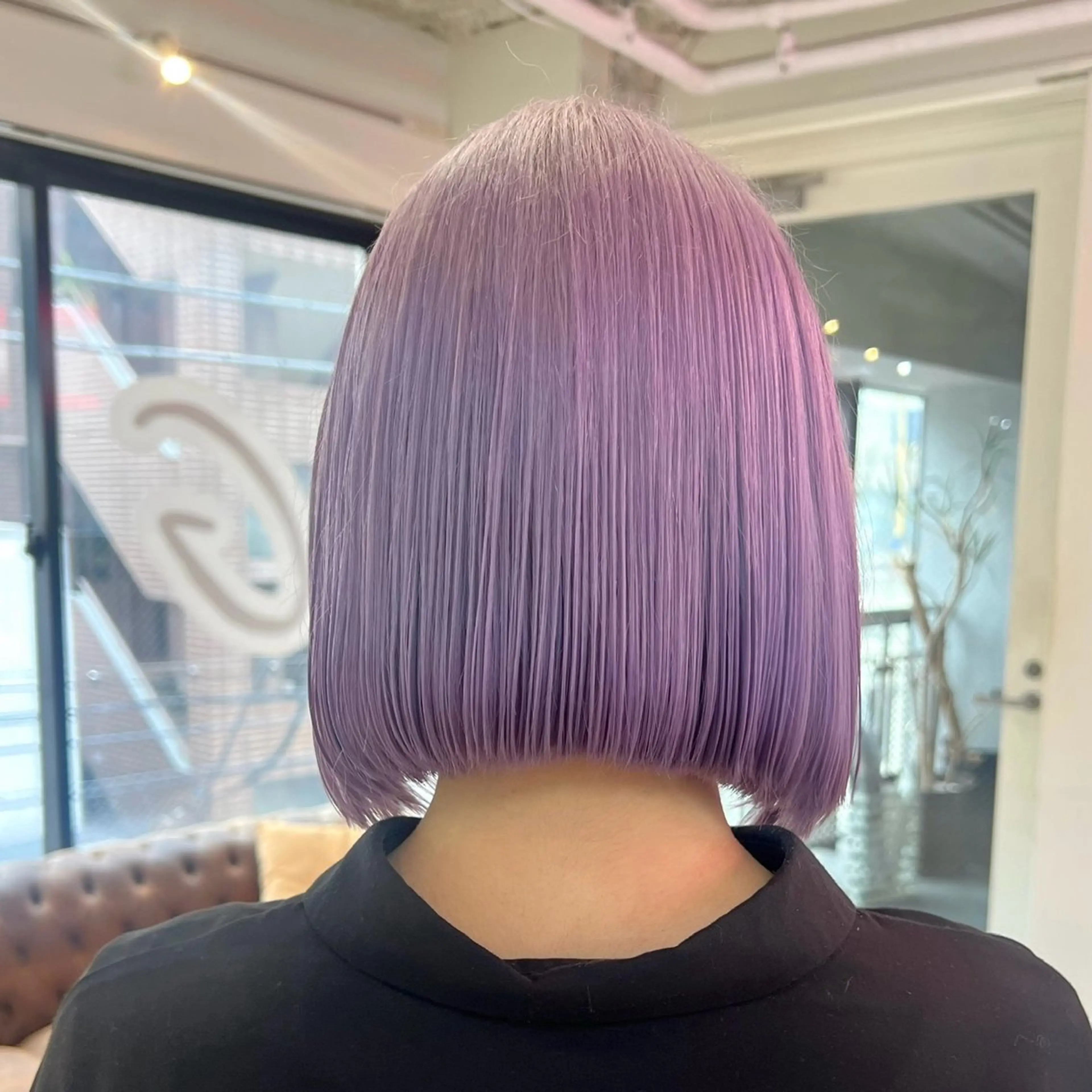 ショート カラー 🧨ブリーチー×ボブ レイヤー💎じゅえるのヘアスタイル