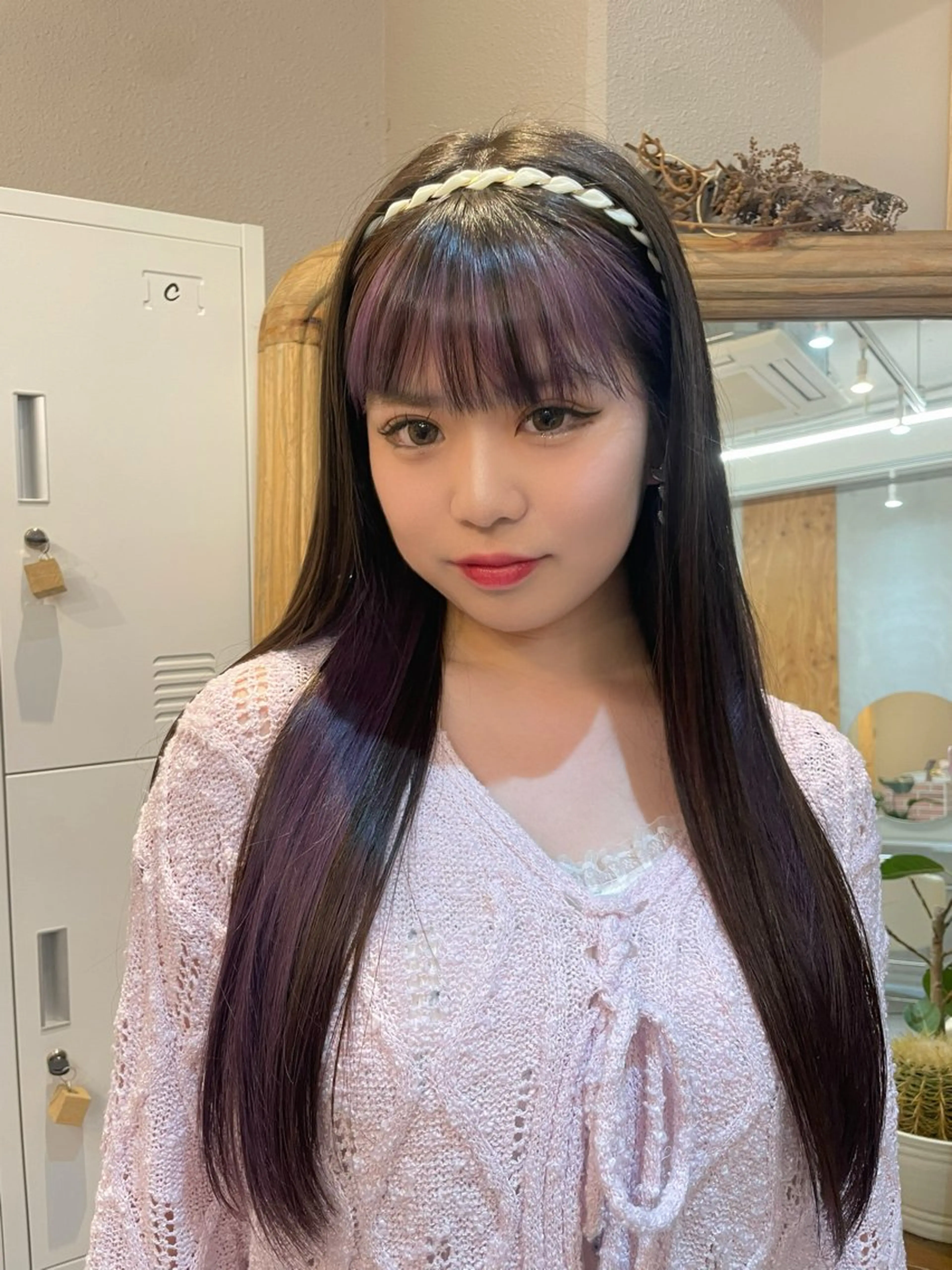 ロング カラー インナーカラー 学生 ハイトーン縮毛/暖色 なーな🎀🤍のヘアスタイル