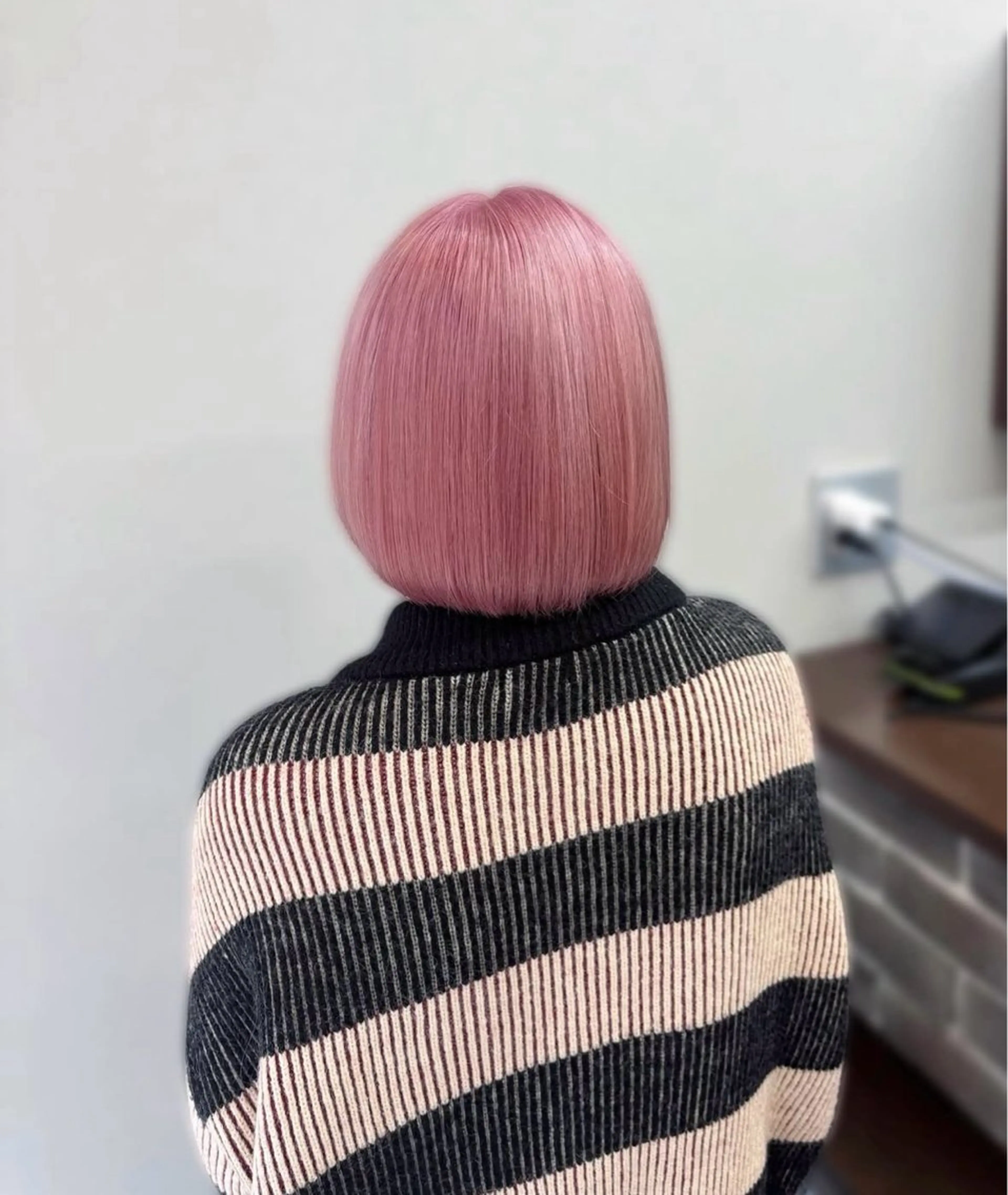 ショート ボブ emmie by  moremuu所属・タッセルボブ韓国ヘア ハイトーンAIRIのヘアスタイル