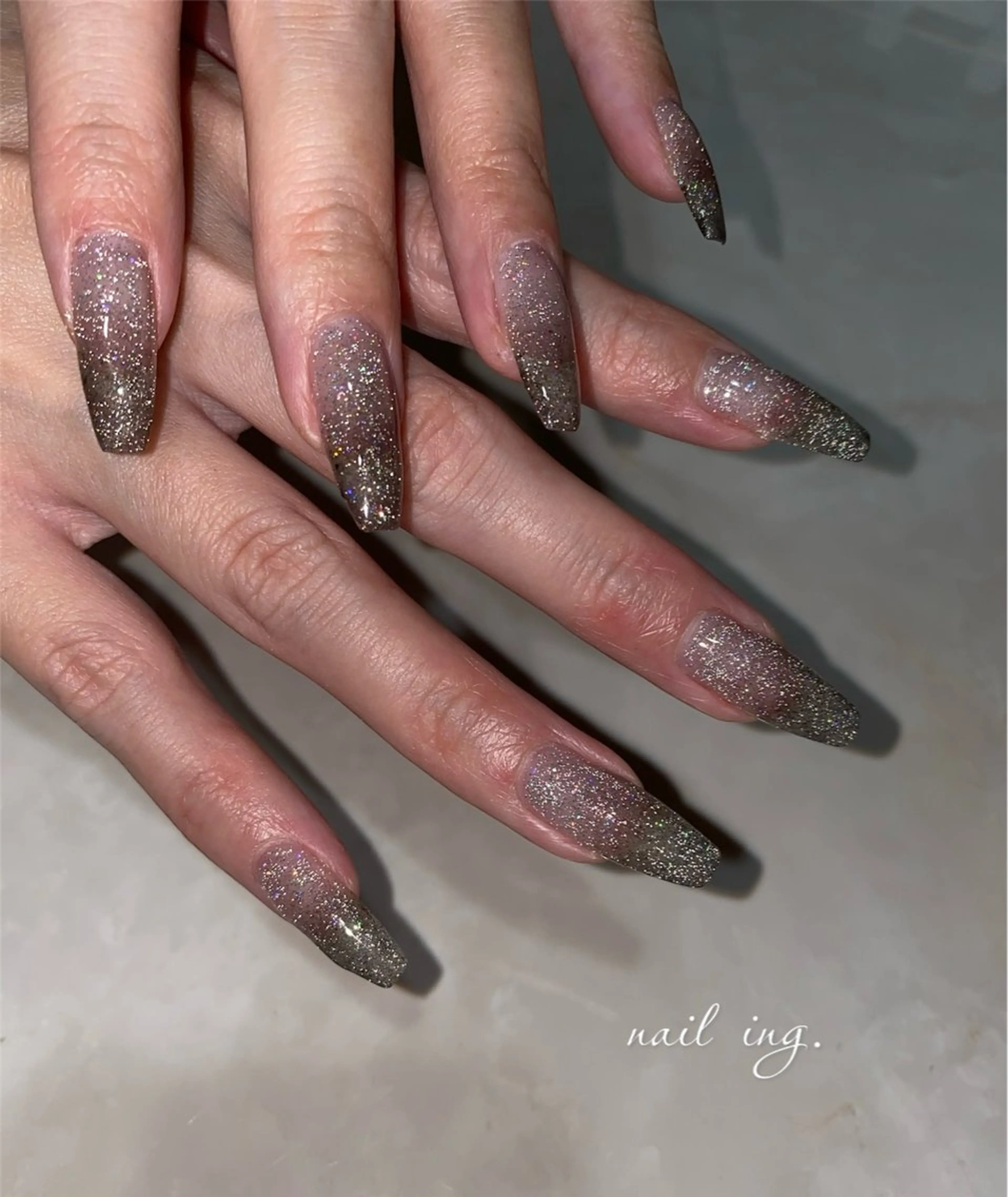 ネイル フラッシュネイル グラデーション シンプルネイル ｉｎｇ .のネイルデザイン