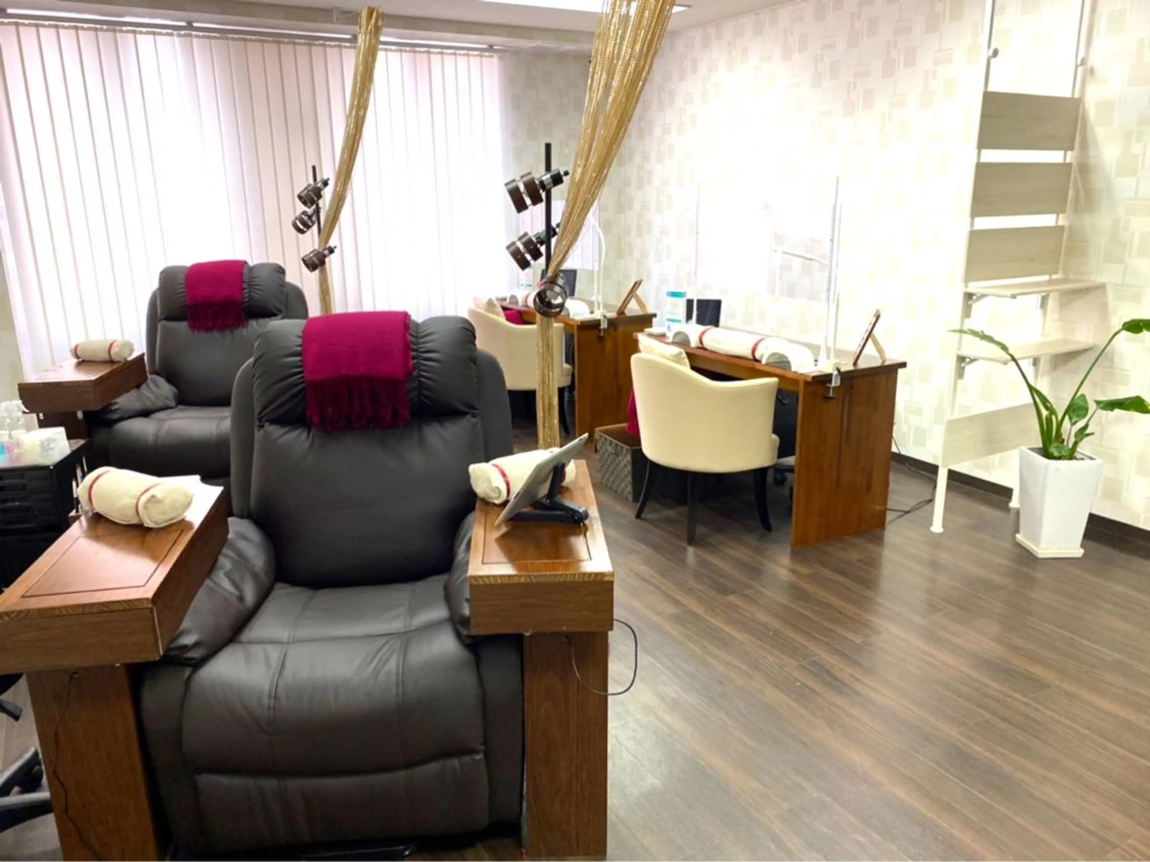 ネイル フットネイル ネイル スクールのネイルデザイン