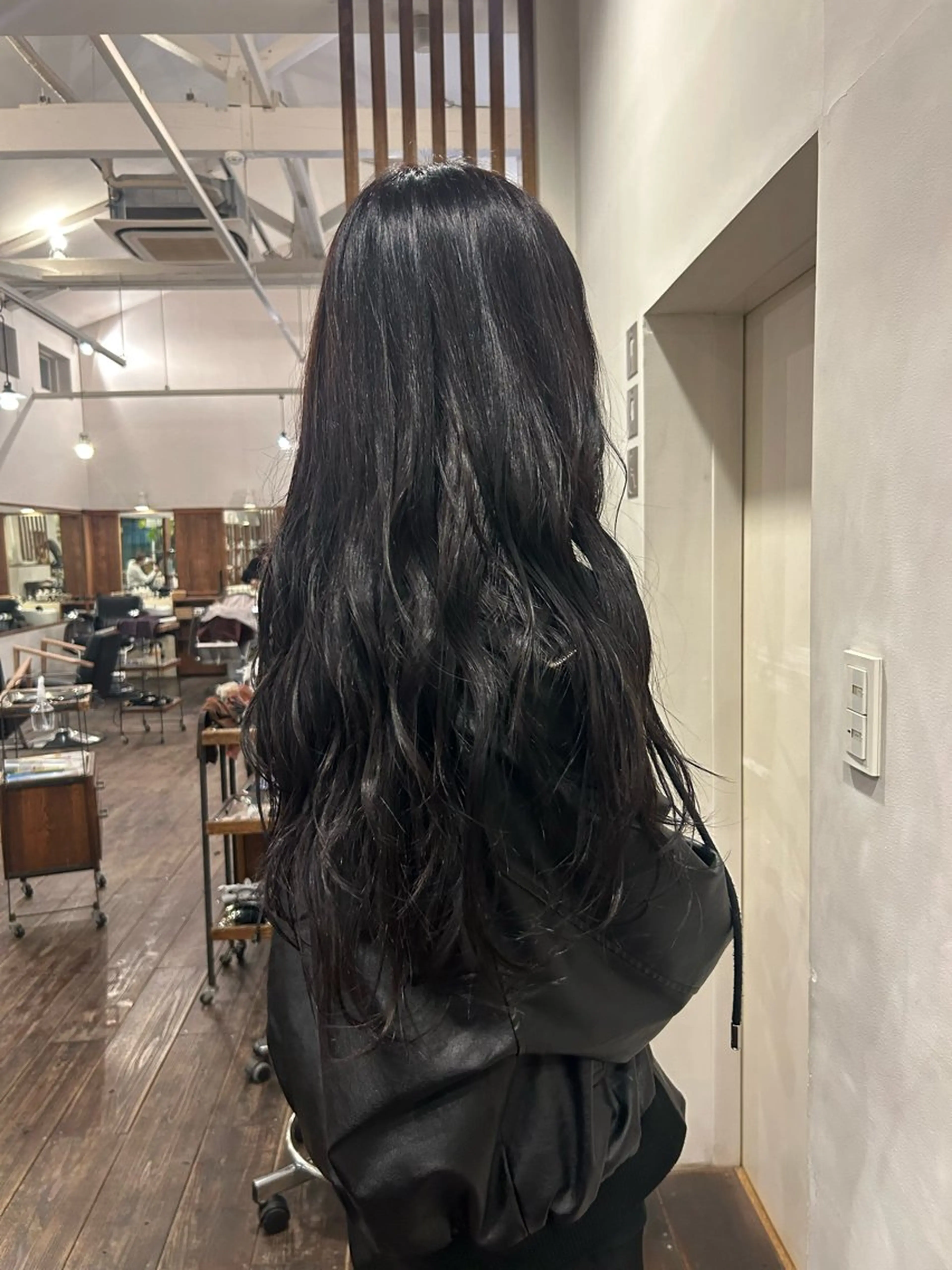 カラー 黒髪 ブルーカラー ブルーブラック 透明感カラー MOK大阪梅田店 三ツ國 裕貴のヘアスタイル