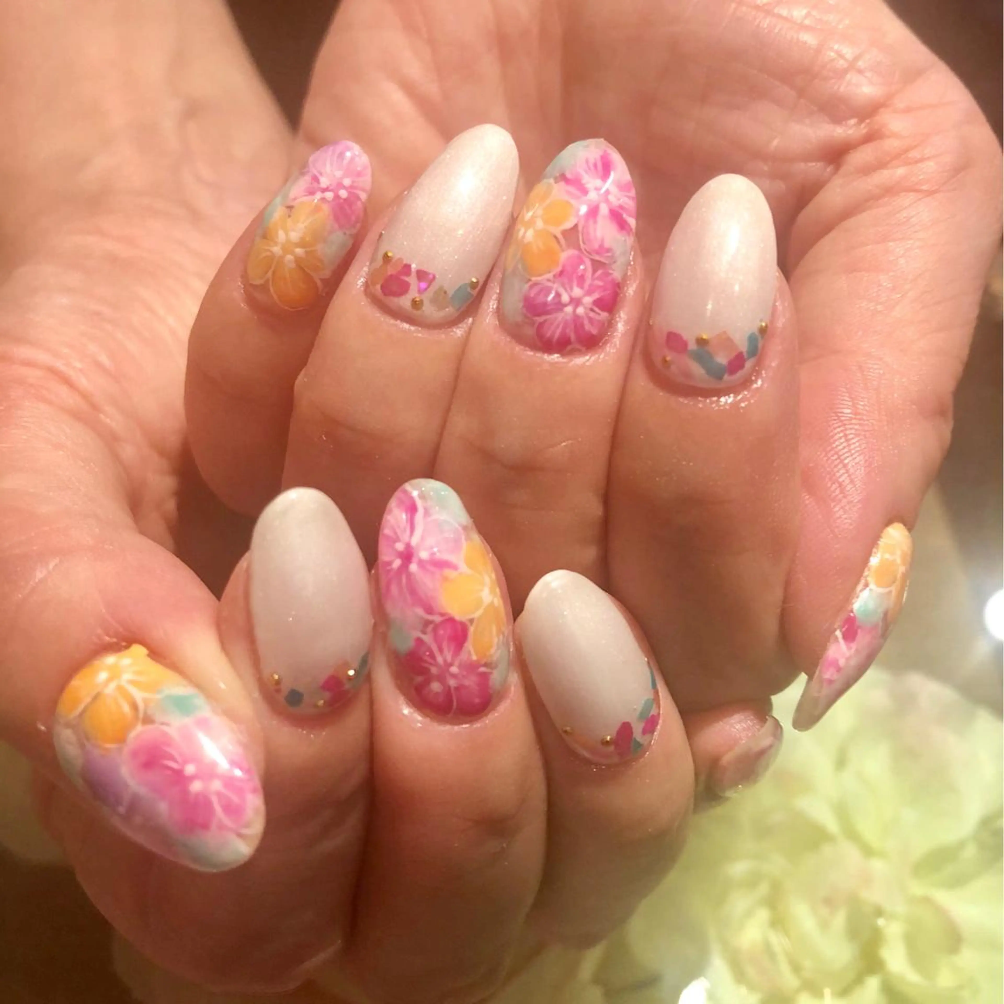 ネイル Nest 三田のマツエク・マツパデザイン