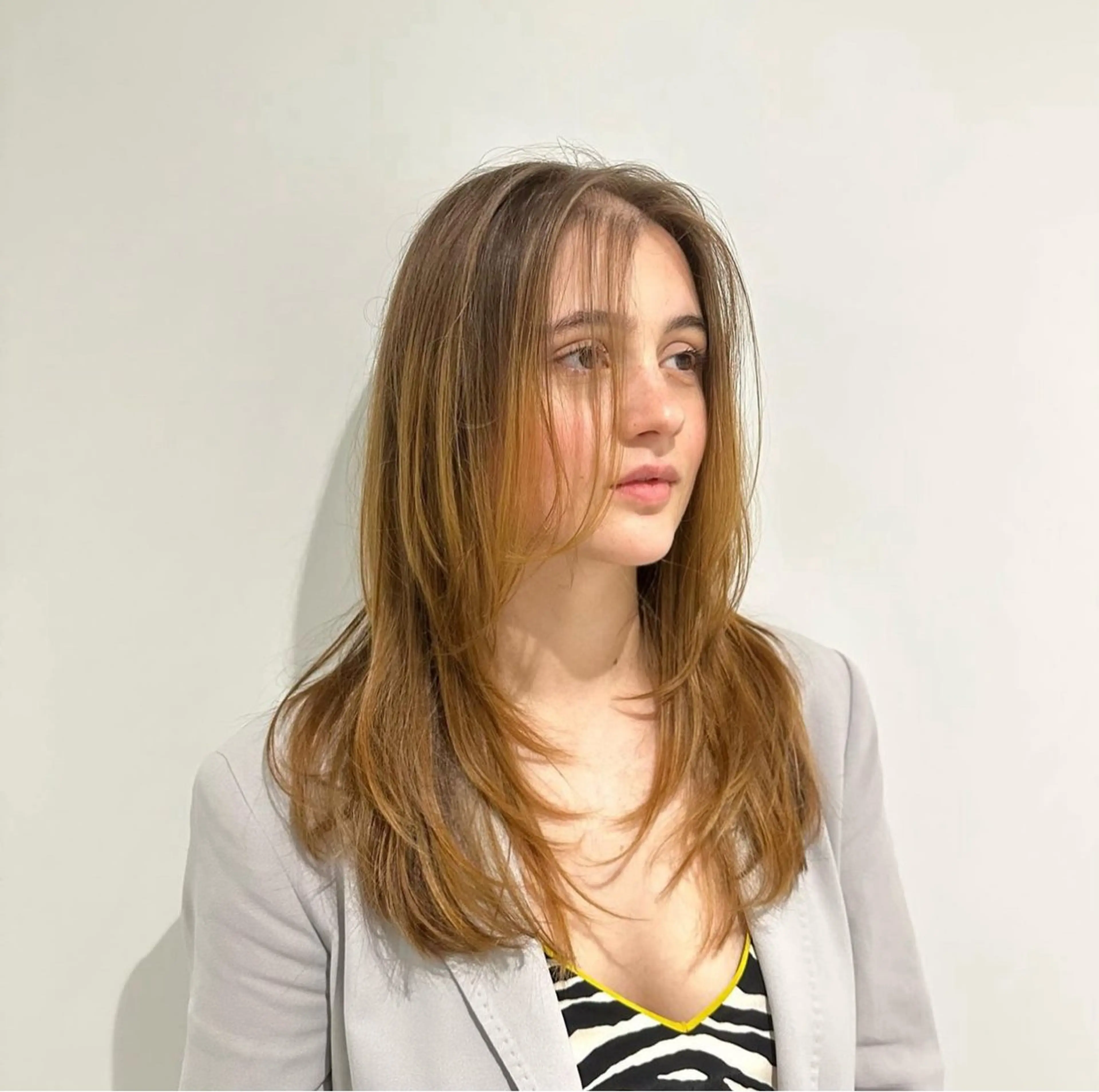 ロング 卒業式のヘアスタイル 🫧RYOグレージュ /透け感カラー🫧のヘアスタイル