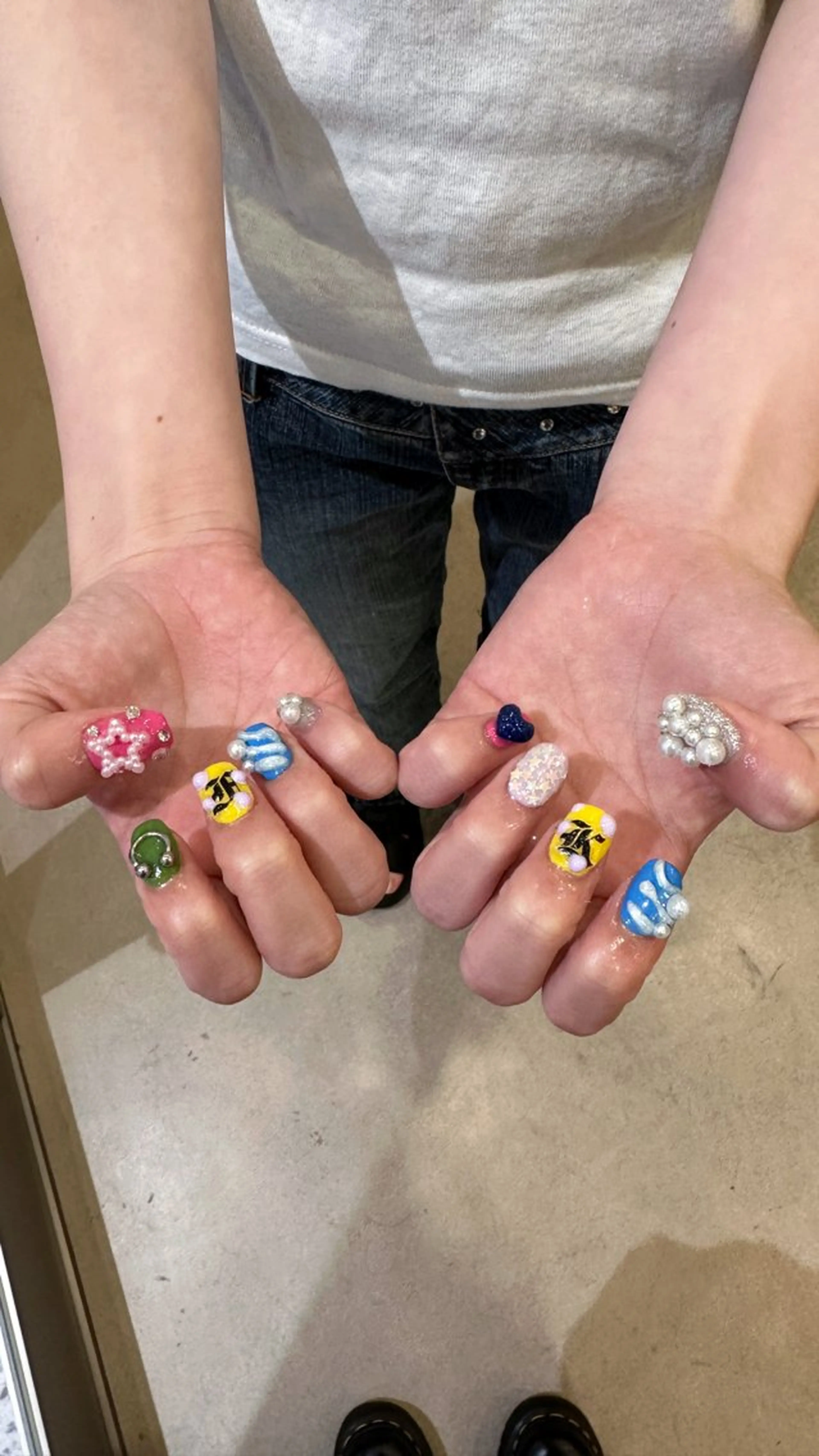 ネイル ハンドネイル 👽個性派ネイル🎀 komachiのヘアスタイル