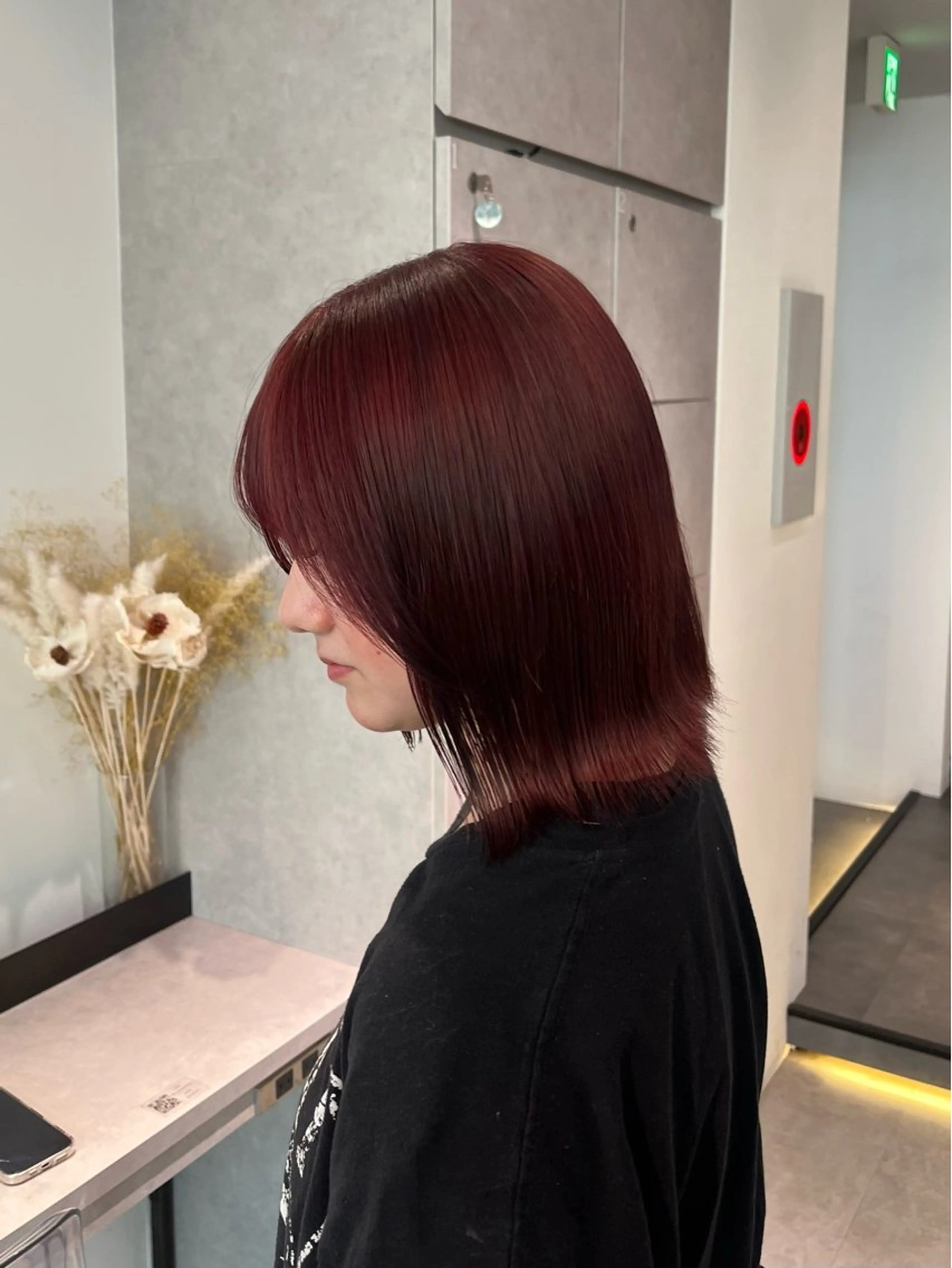 ショート カラー ヘアカラー Qin所属・ルーツカラー 🌟  ミキのヘアスタイル