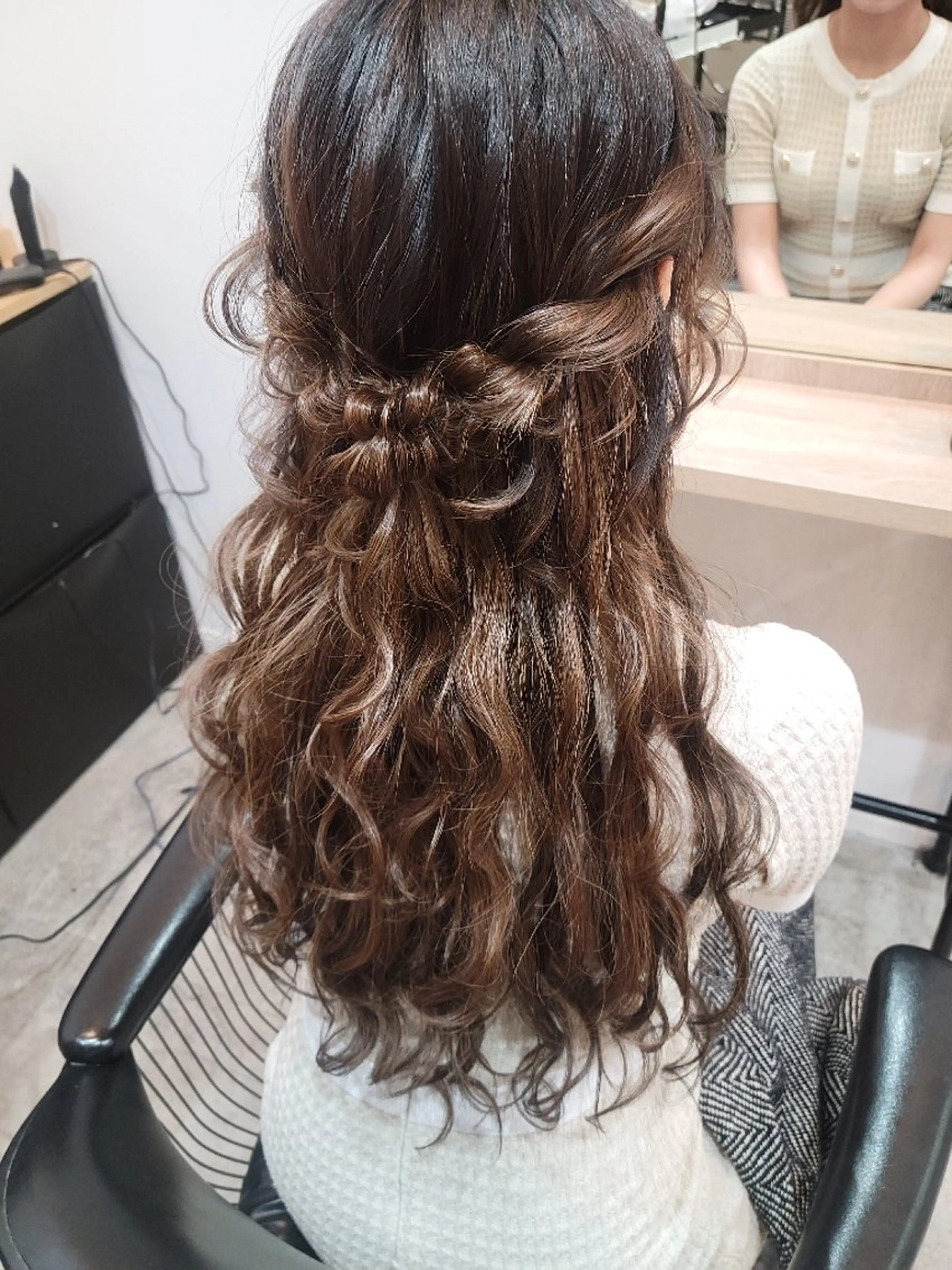 ロング ヘアセット TIGRE大名所属・森岡 紗羽のヘアスタイル