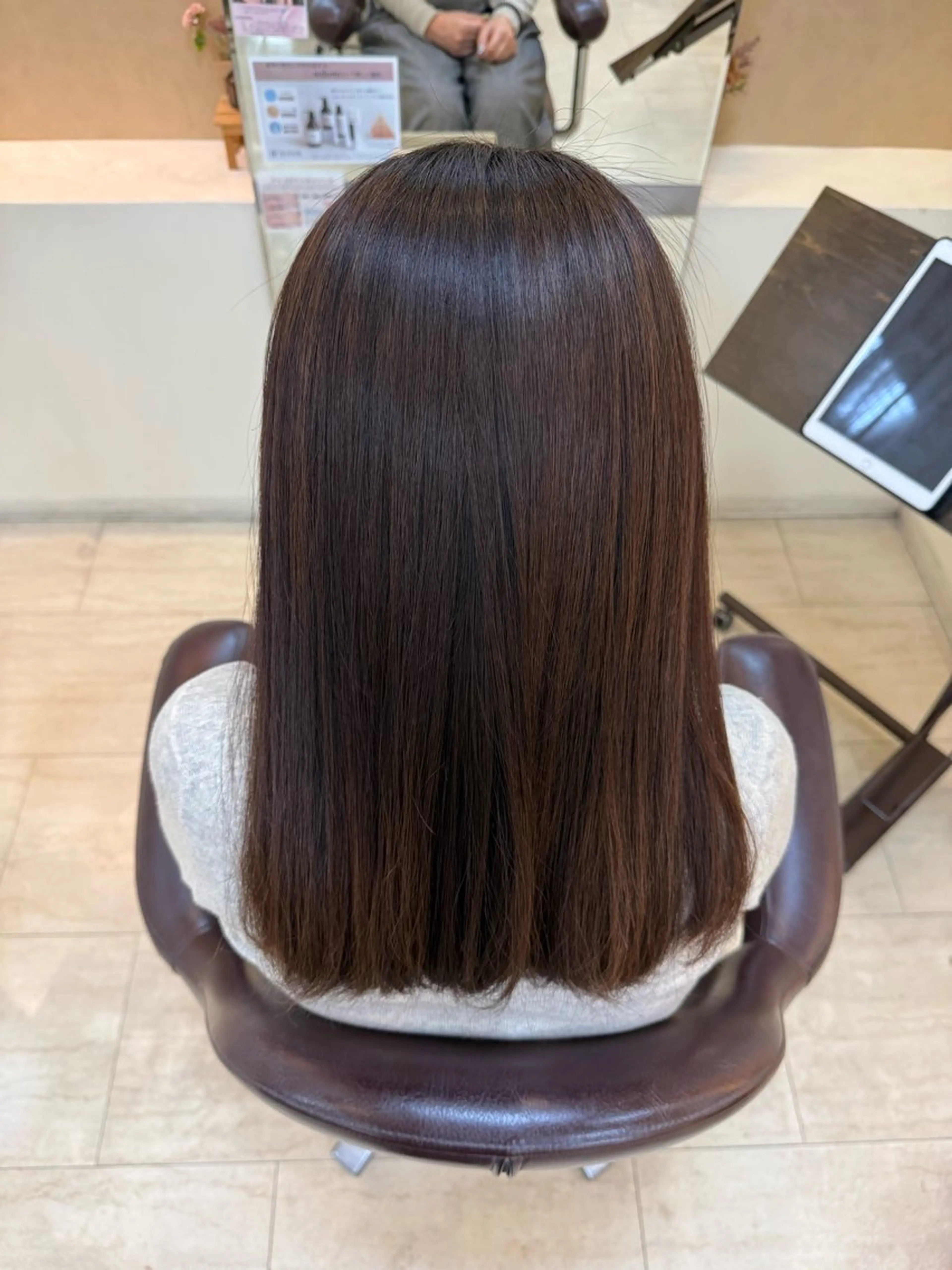 ミディアム カット 縮毛矯正 早﨑 映天のヘアスタイル