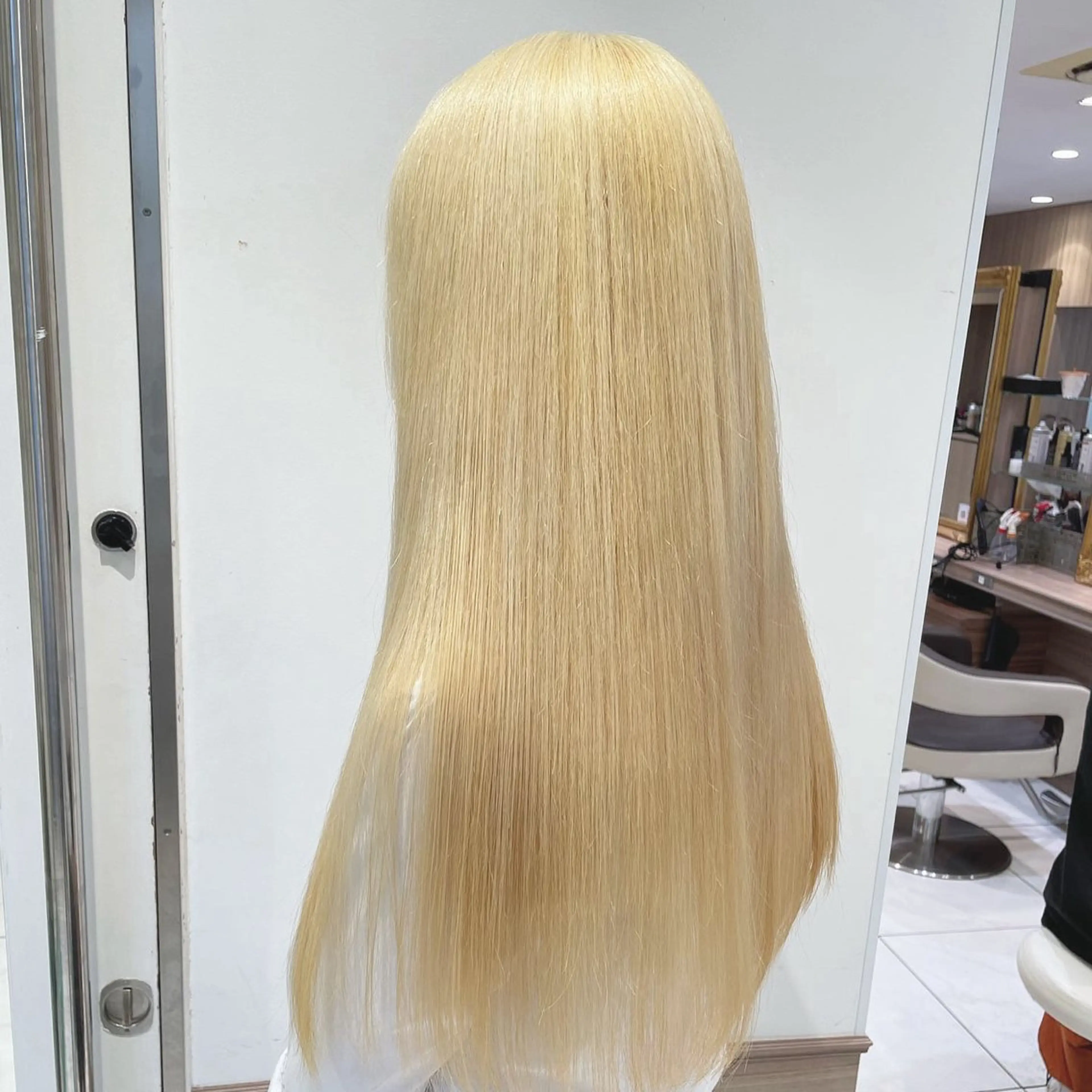 カラー 長尾菜々美🐰 ／ハイトーンカラーのヘアスタイル