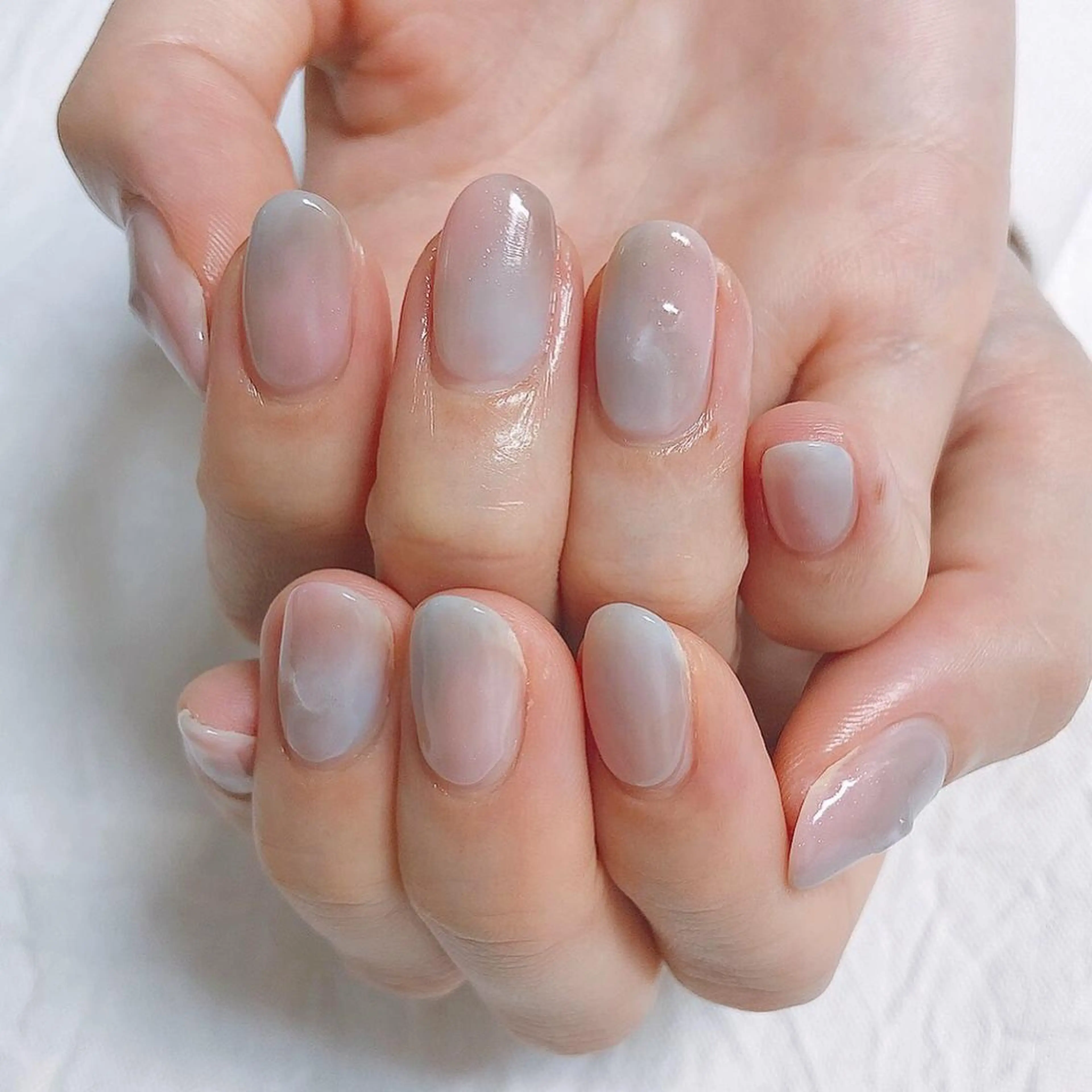 ネイル オーロラネイル ラメ(グリッター) 水色 ピンク シンプルネイル ハンドネイル peaberry nailのネイルデザイン