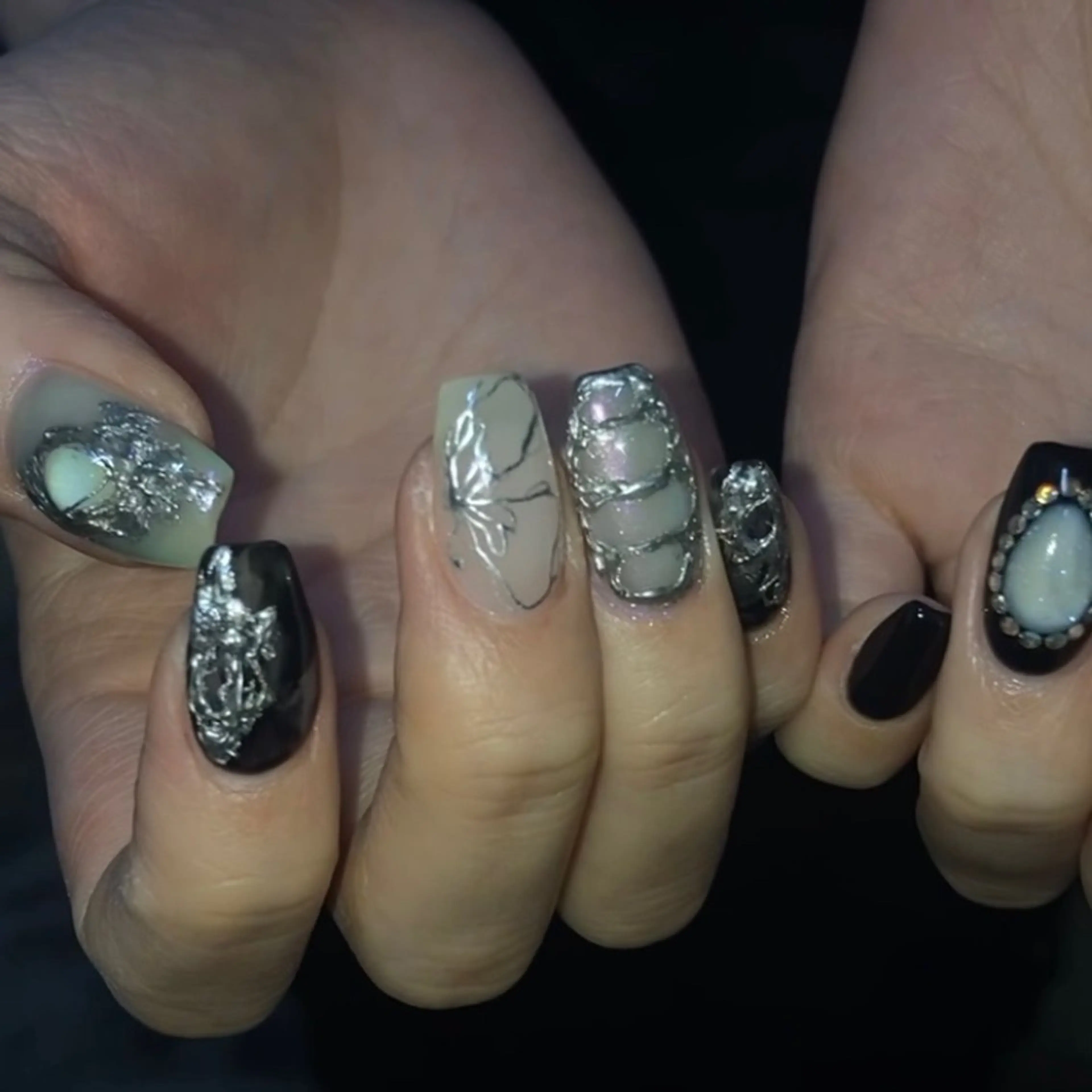 ネイル ハンドネイル フットネイル kana/モード ・グランジ໒꒱のネイルデザイン