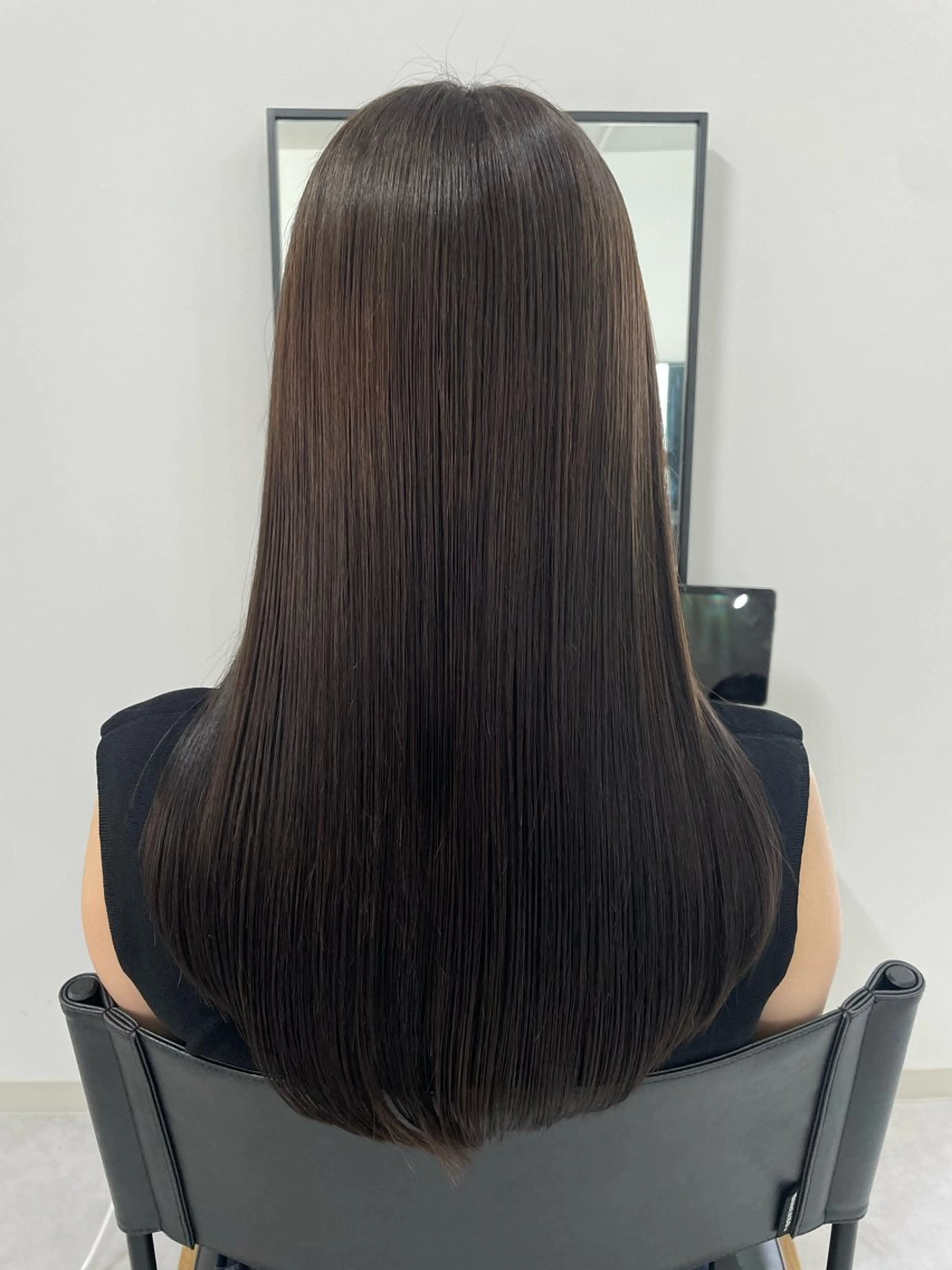 ロング Mina/岡山/矯正 ブリーチ/レイヤーのヘアスタイル