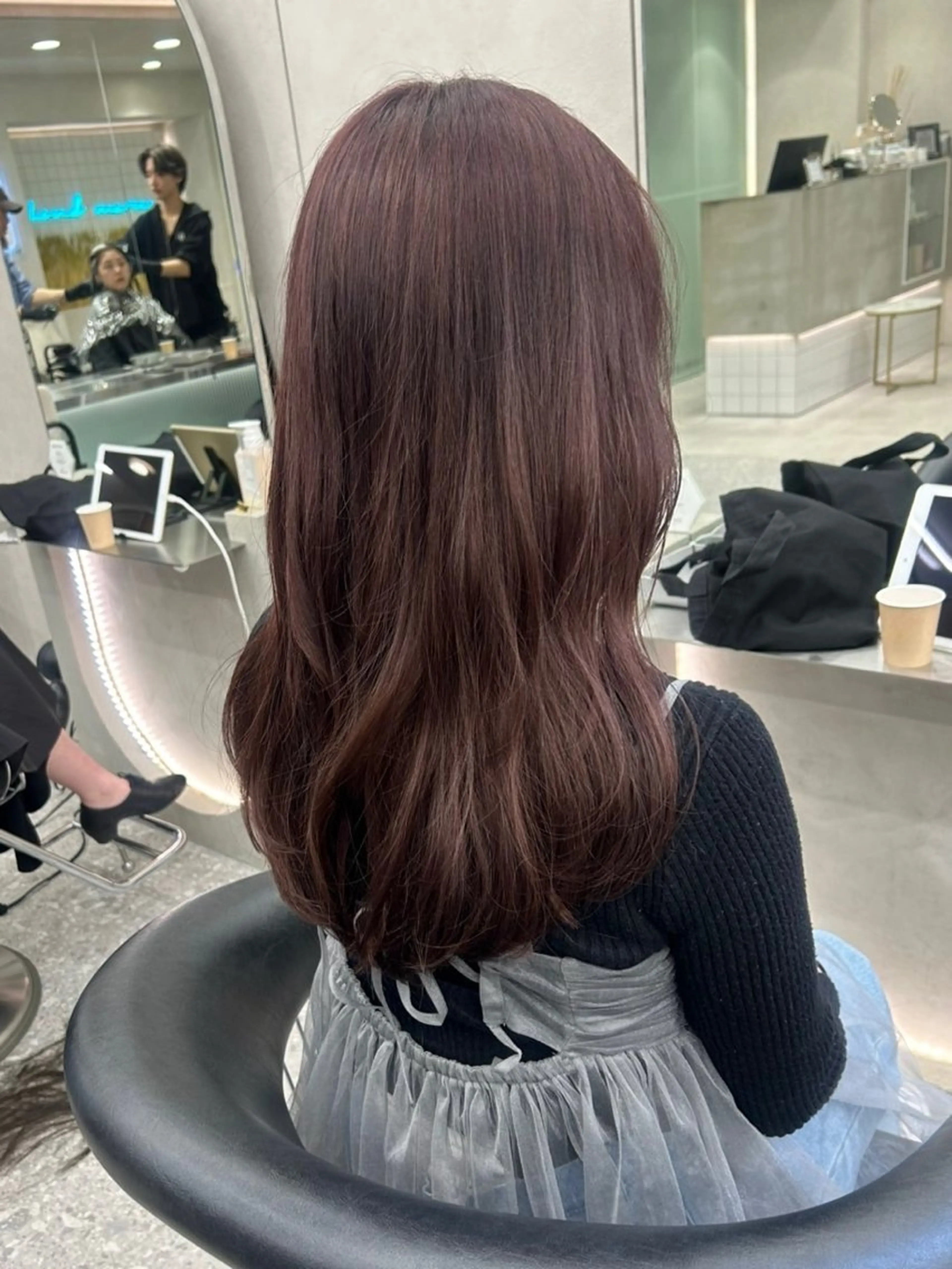 カラー ブラウンカラー 透明感カラー レッドカラー ヘアカラー トリートメント Lond mare所属・あ い か 🎀 レイヤーカットのヘアスタイル