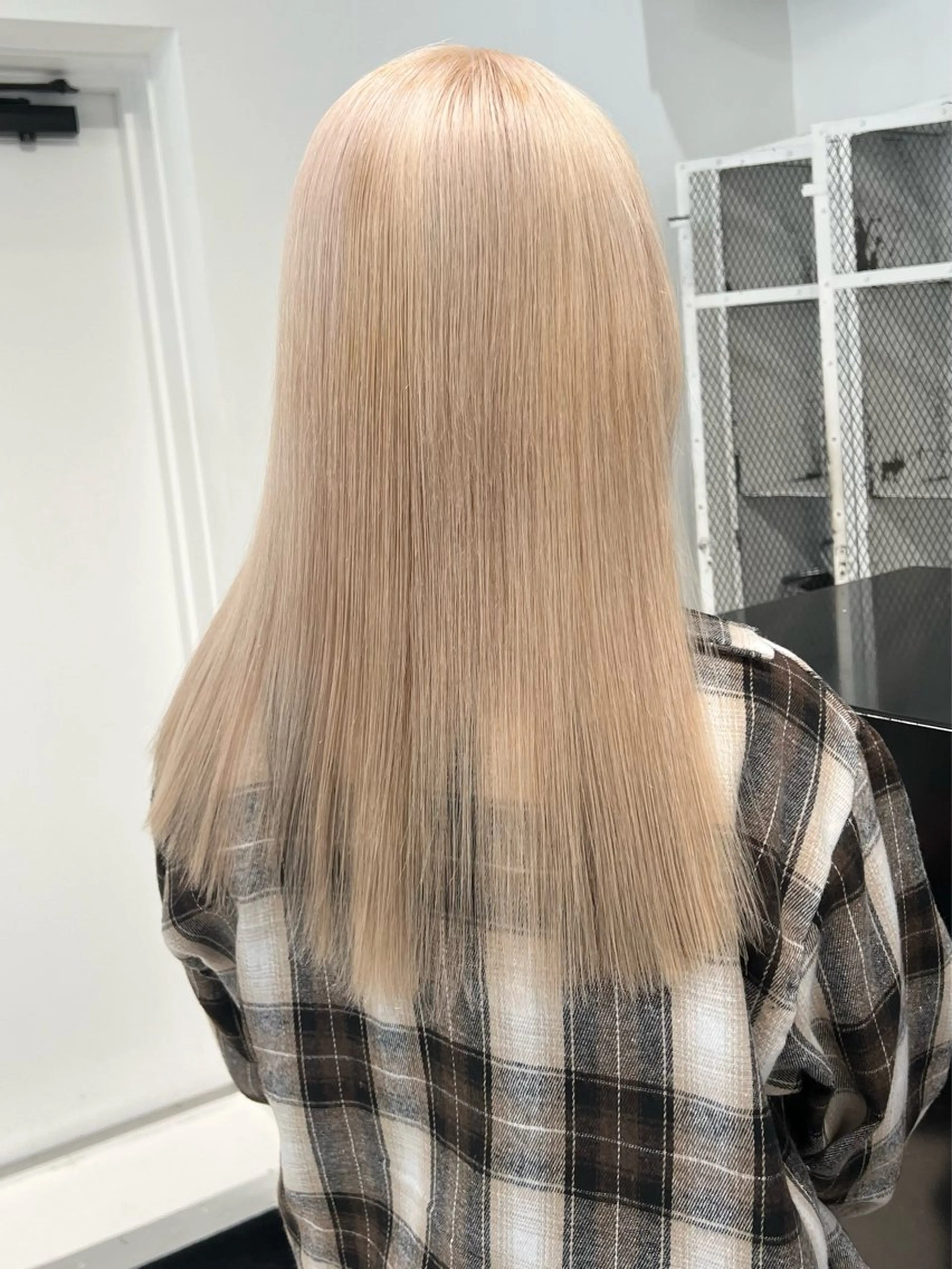 セミロング カラー カット ヘアカラー トリートメント HARU//原宿🤍 リピート率NO.1のヘアスタイル