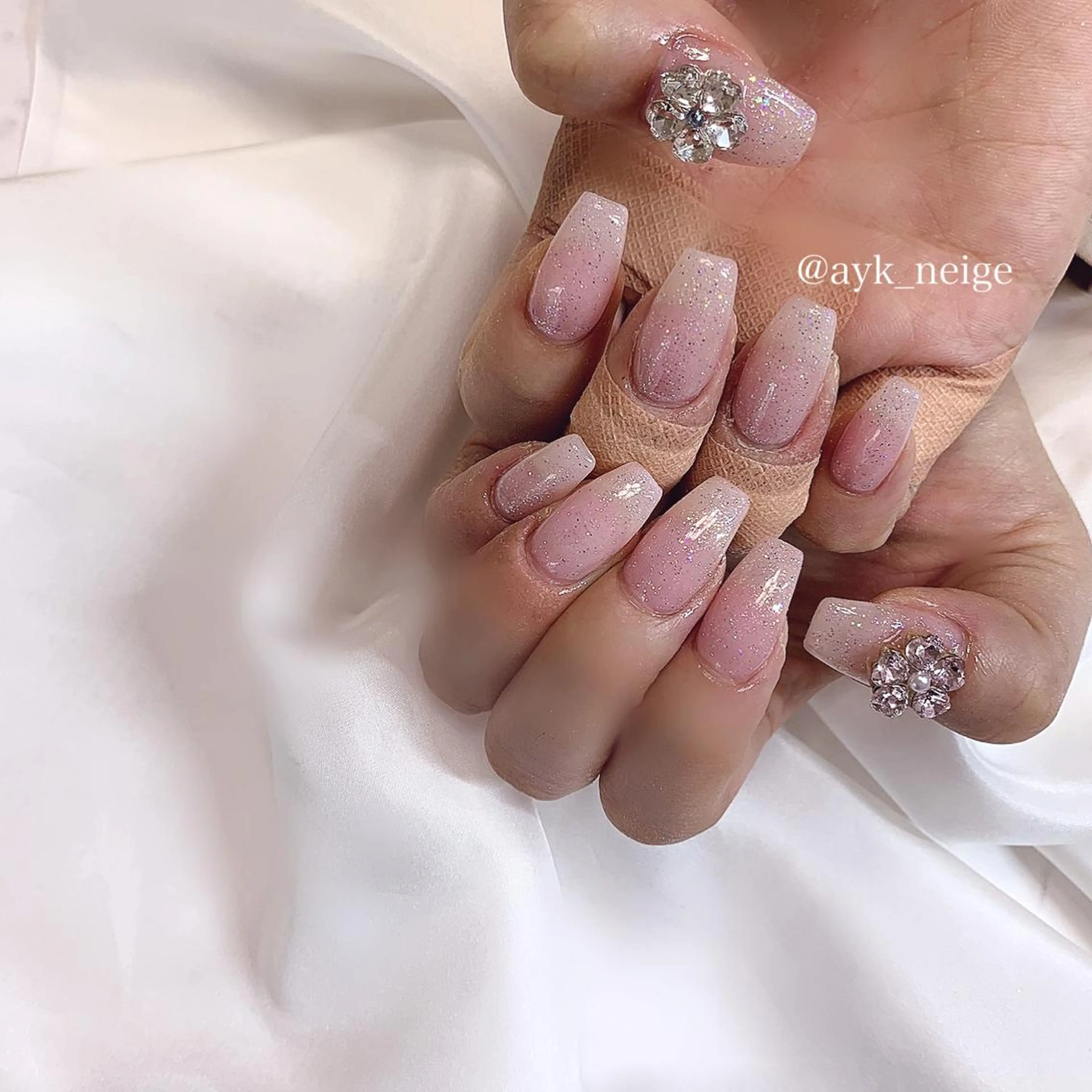 ネイル ハート 氷ネイル・うるうるネイル 韓国ネイル 冬ネイル n'eige nail所属・大谷 綾香のネイルデザイン