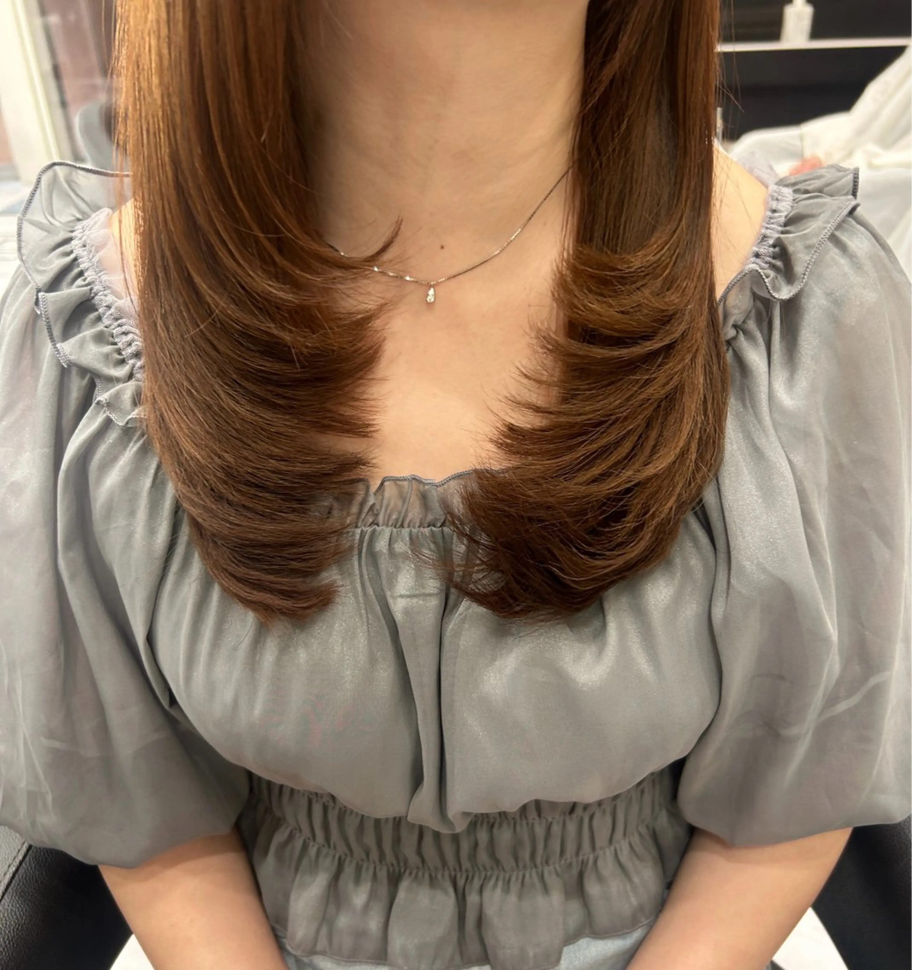 セミロング カット 🍊小川実里🍊 /カラーレイヤーのヘアスタイル