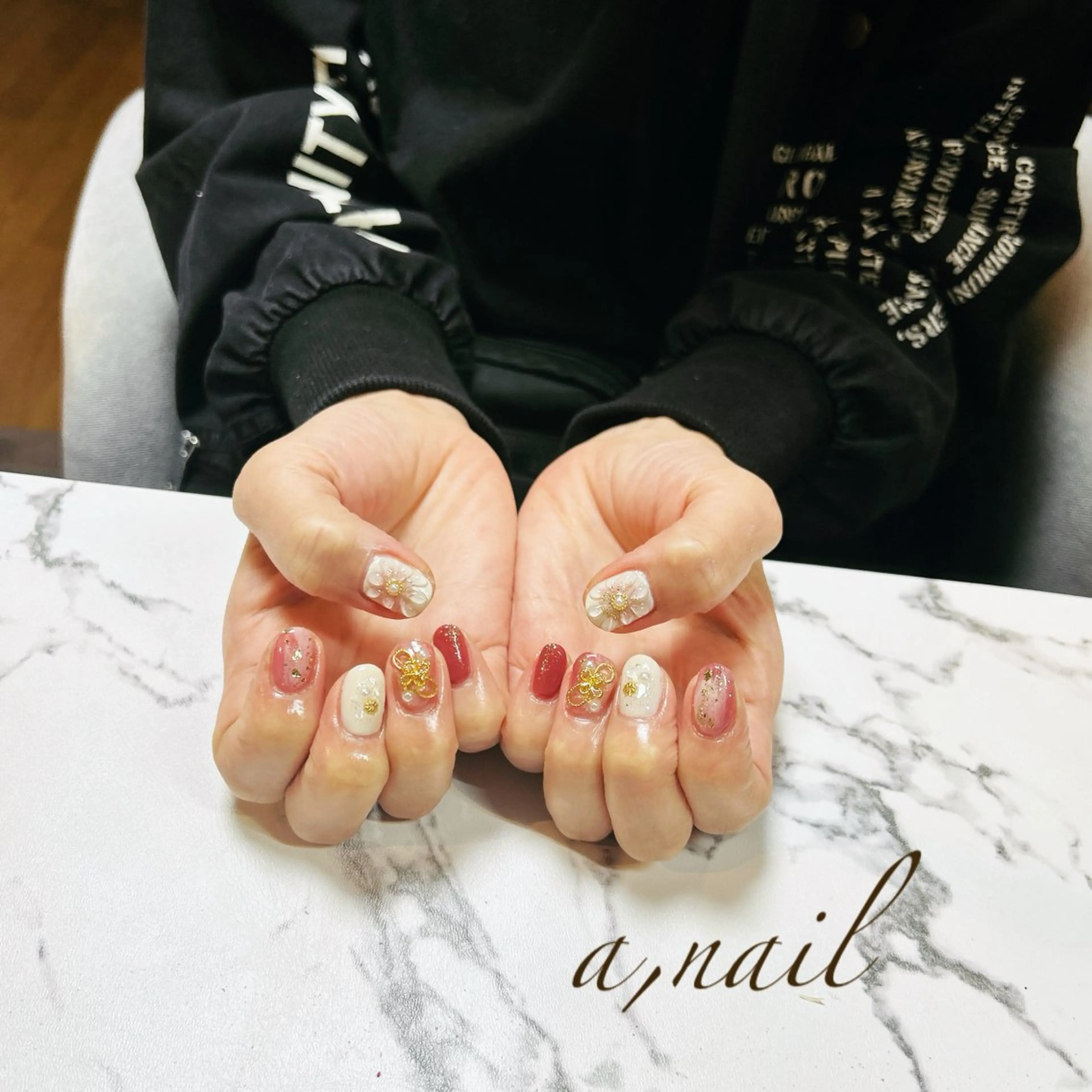 ネイル フラワーネイル キラキラネイル ニュアンスネイル ぷっくりネイル ハンドネイル ネイルサロン エーネイルのネイルデザイン
