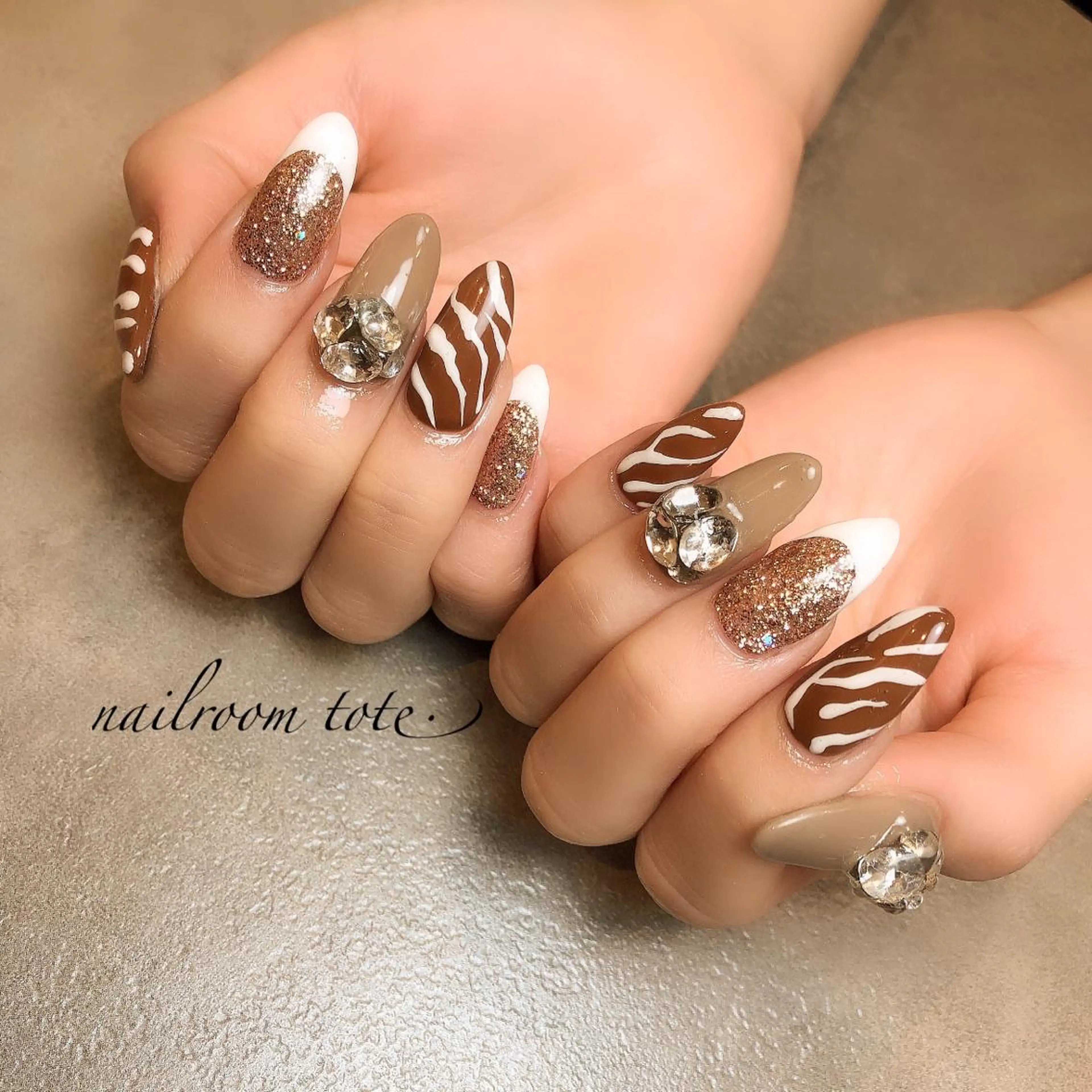 ネイル nailstudio ′ecole所属・nailstudio ′ecoleのネイルデザイン