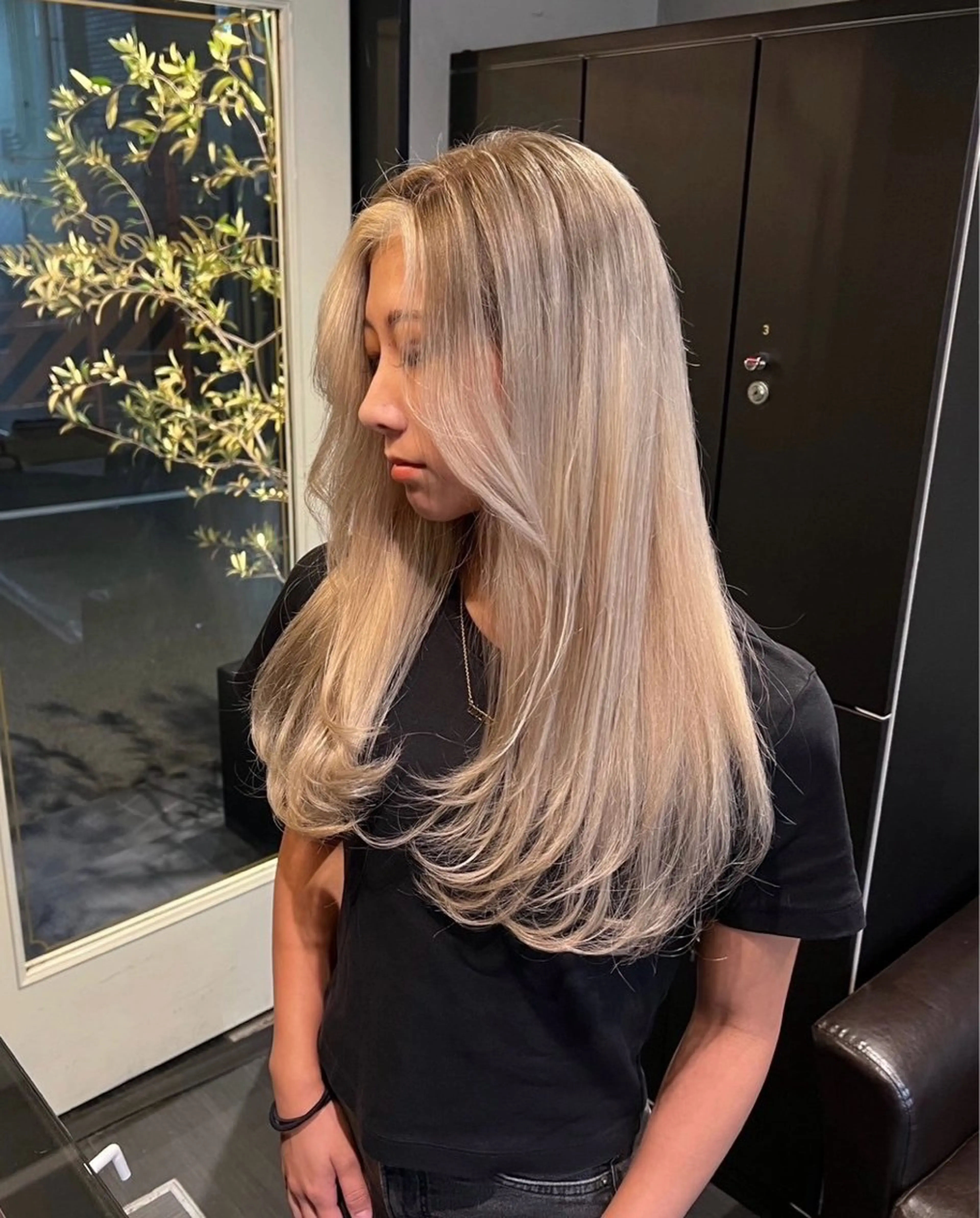 カット＋カラー＋2ブリーチ＋COTAプレミークトリートメント（ホワイト系のカラーを目指したい方はこちら✨）の写真