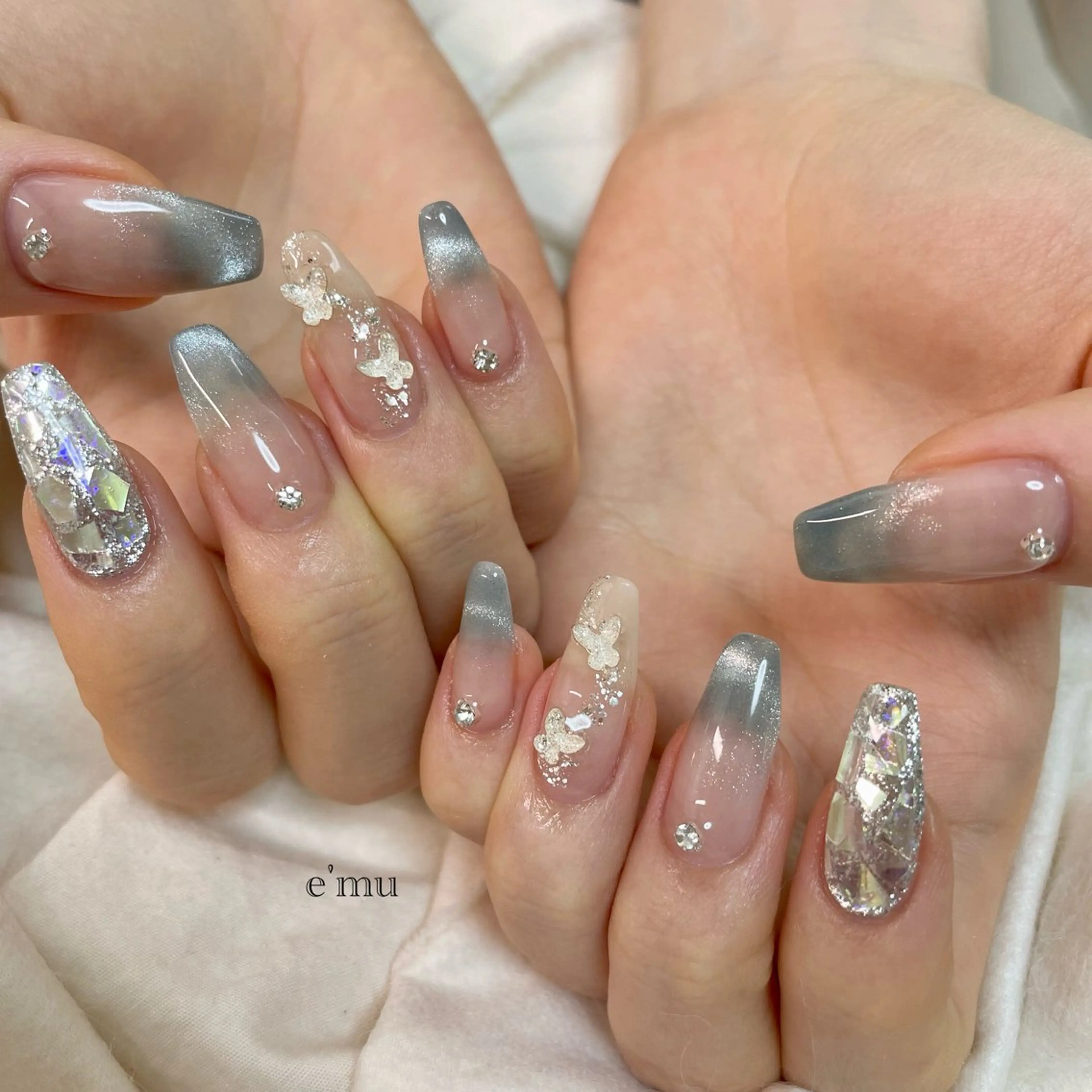 ネイル ワンホンネイル nail salon e'mu💐のネイルデザイン