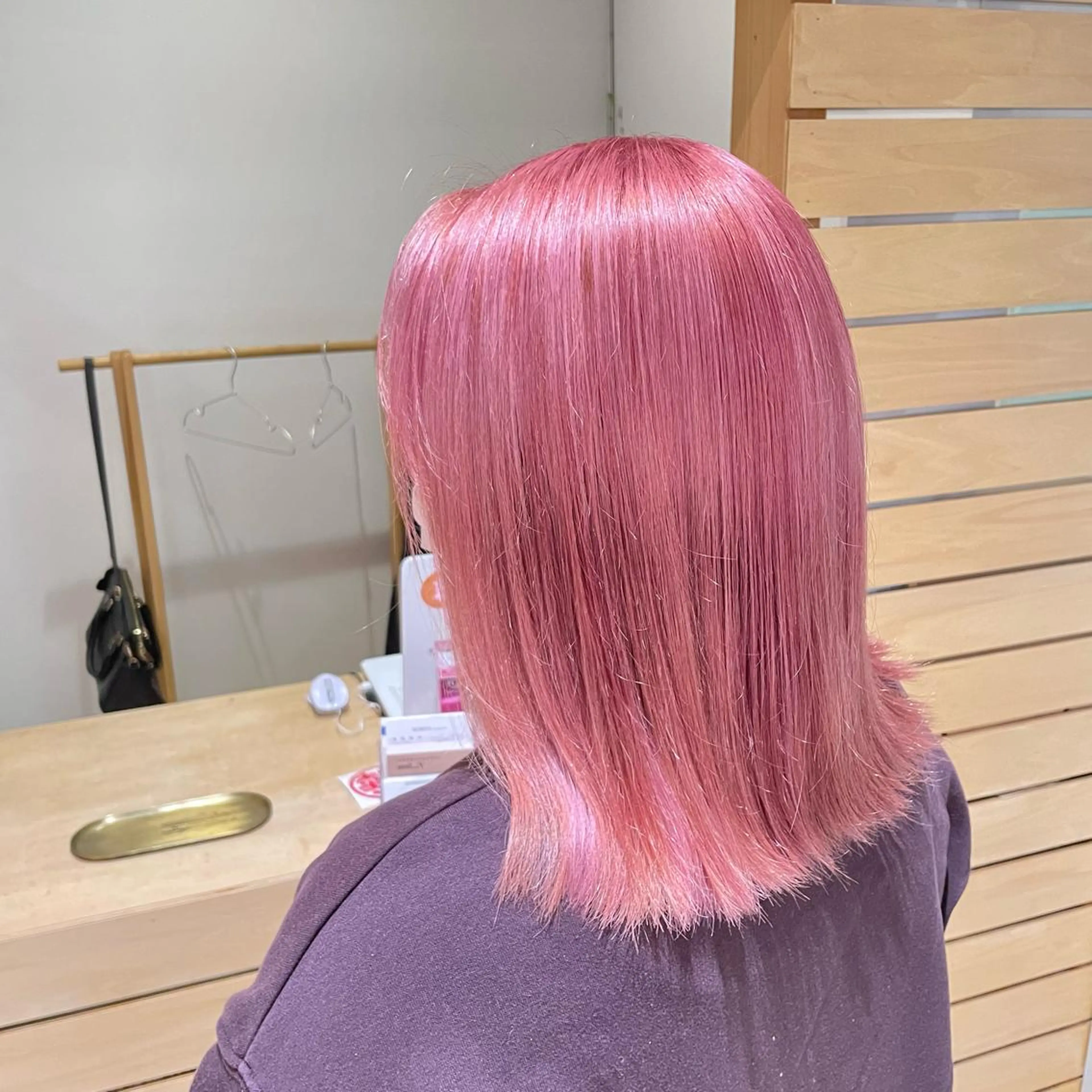 ミディアム カラー ブリーチ ピンクカラー ヘアカラー トリートメント RUBEUS【ルベウス】所属・✨艶々カラー🎨 杉本賢人のヘアスタイル