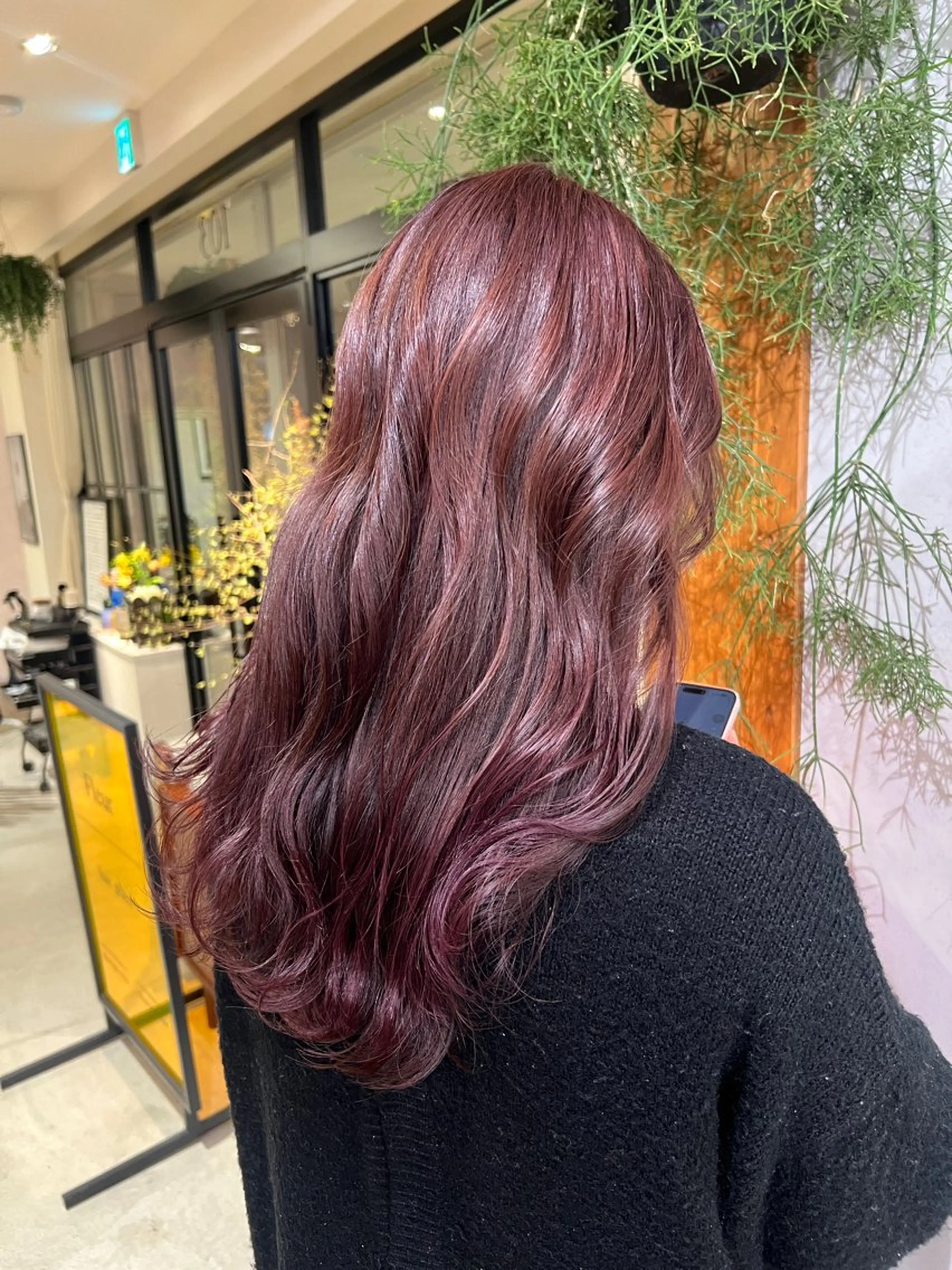 ロング カラー 透明感カラー 和泉市フルール 古賀　薫のヘアスタイル