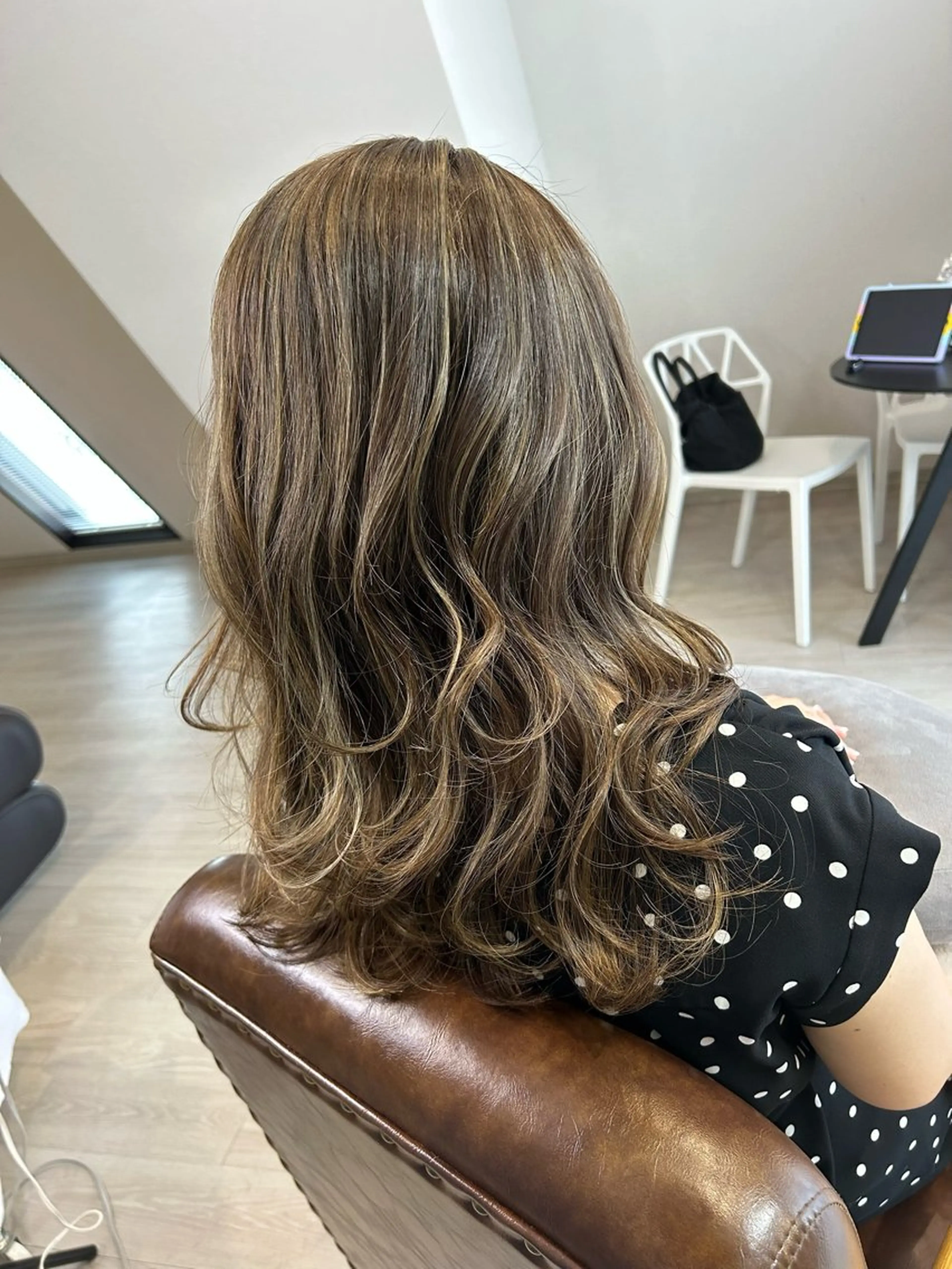 セミロング ハイライト Vivie.所属・新都心個室サロン/ 古波蔵美奈のヘアスタイル