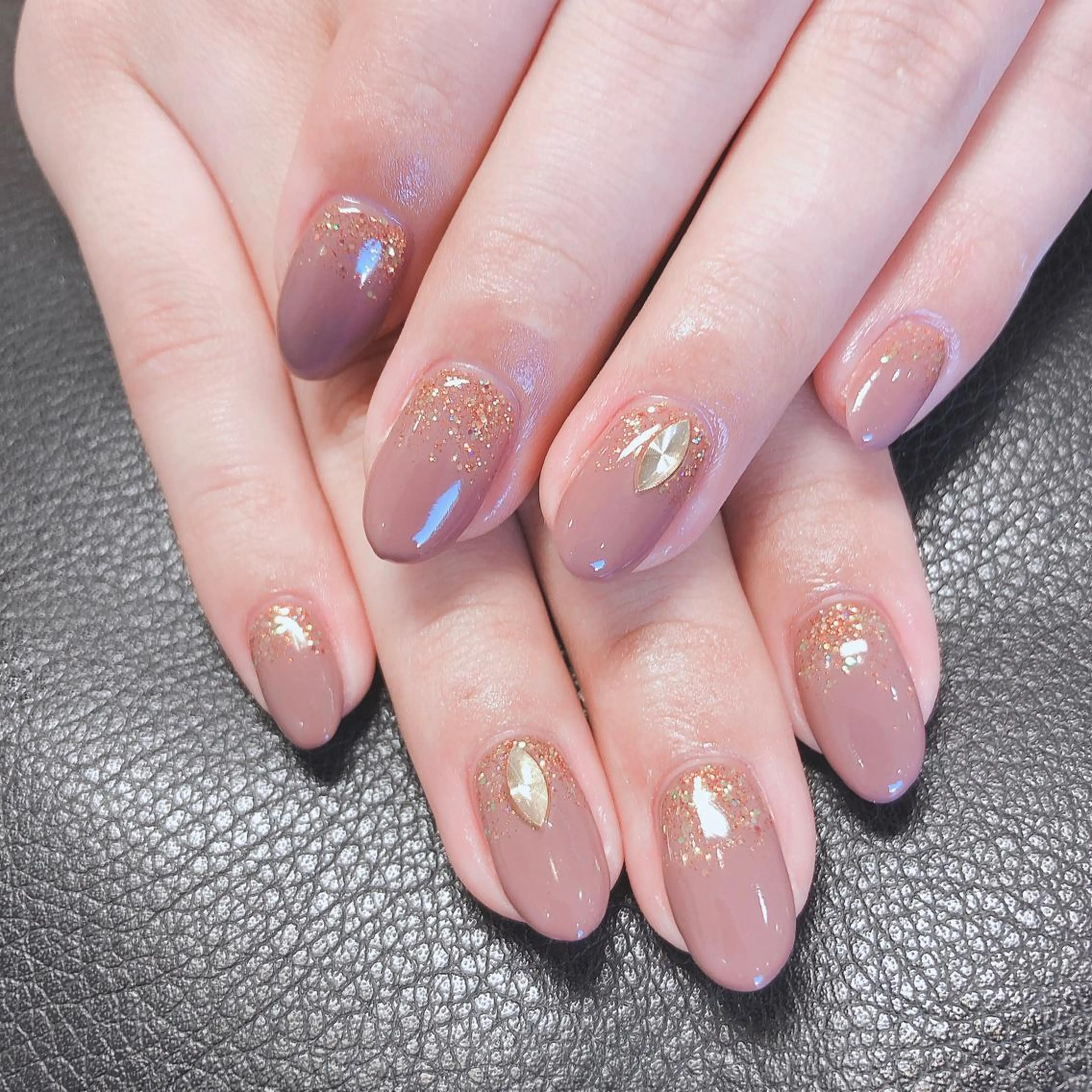 ネイル ブラウン ラメ(グリッター) ラメグラデーション Nail salon  Stella所属・Nail salon Stellaのネイルデザイン