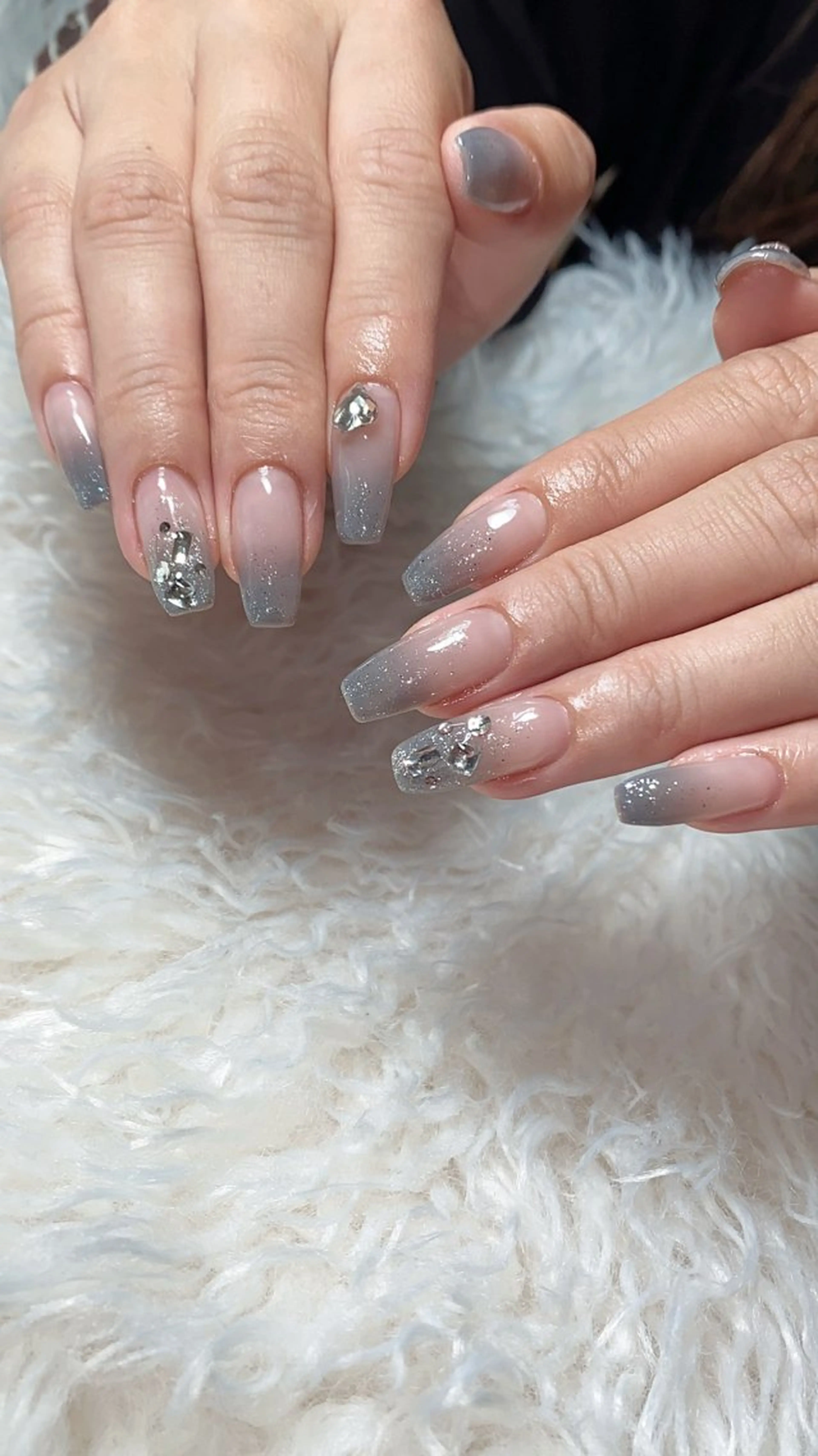 ネイル ハンドネイル n o q r m. n a c h iのネイルデザイン