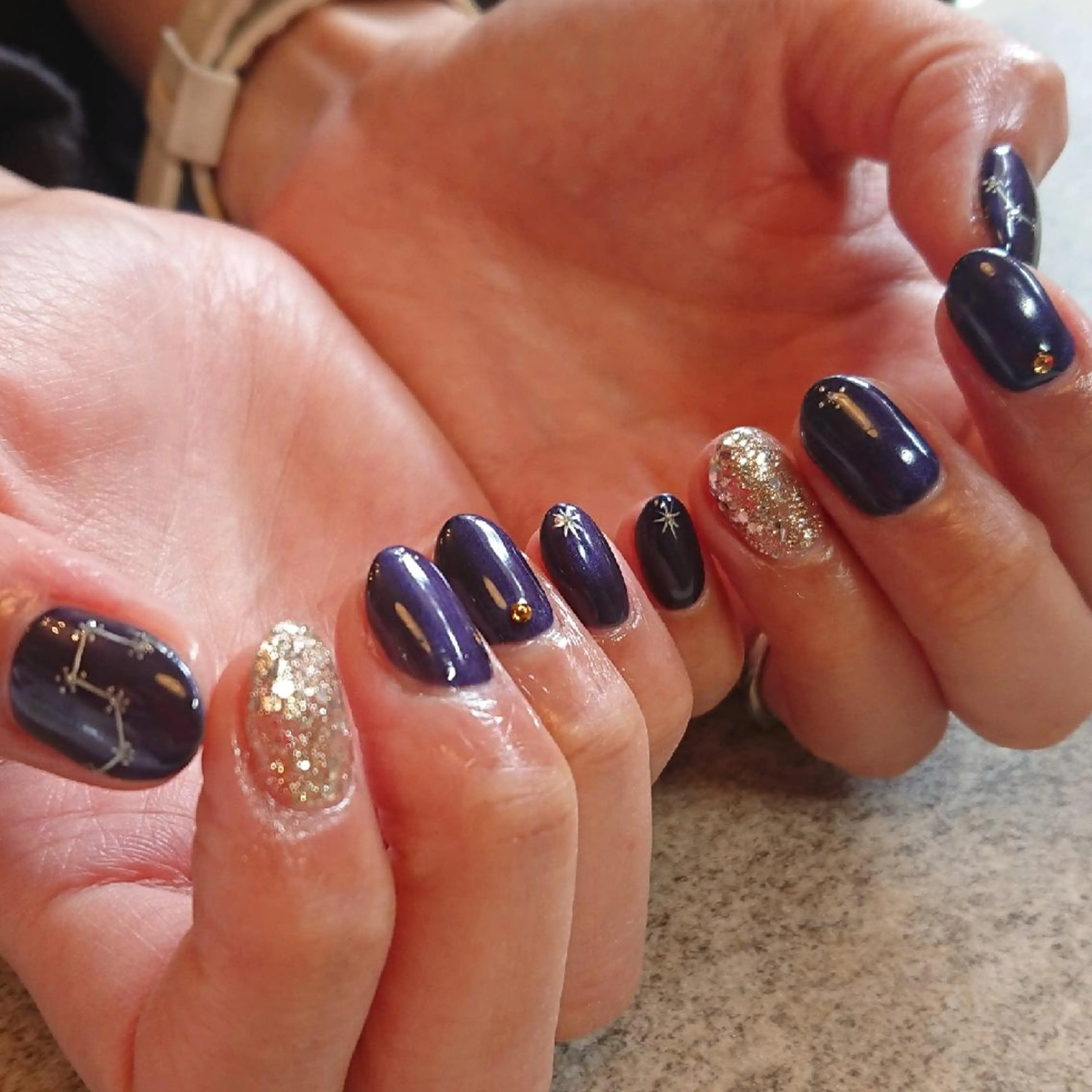 ネイル ジェヌインネイル 河内のネイルデザイン