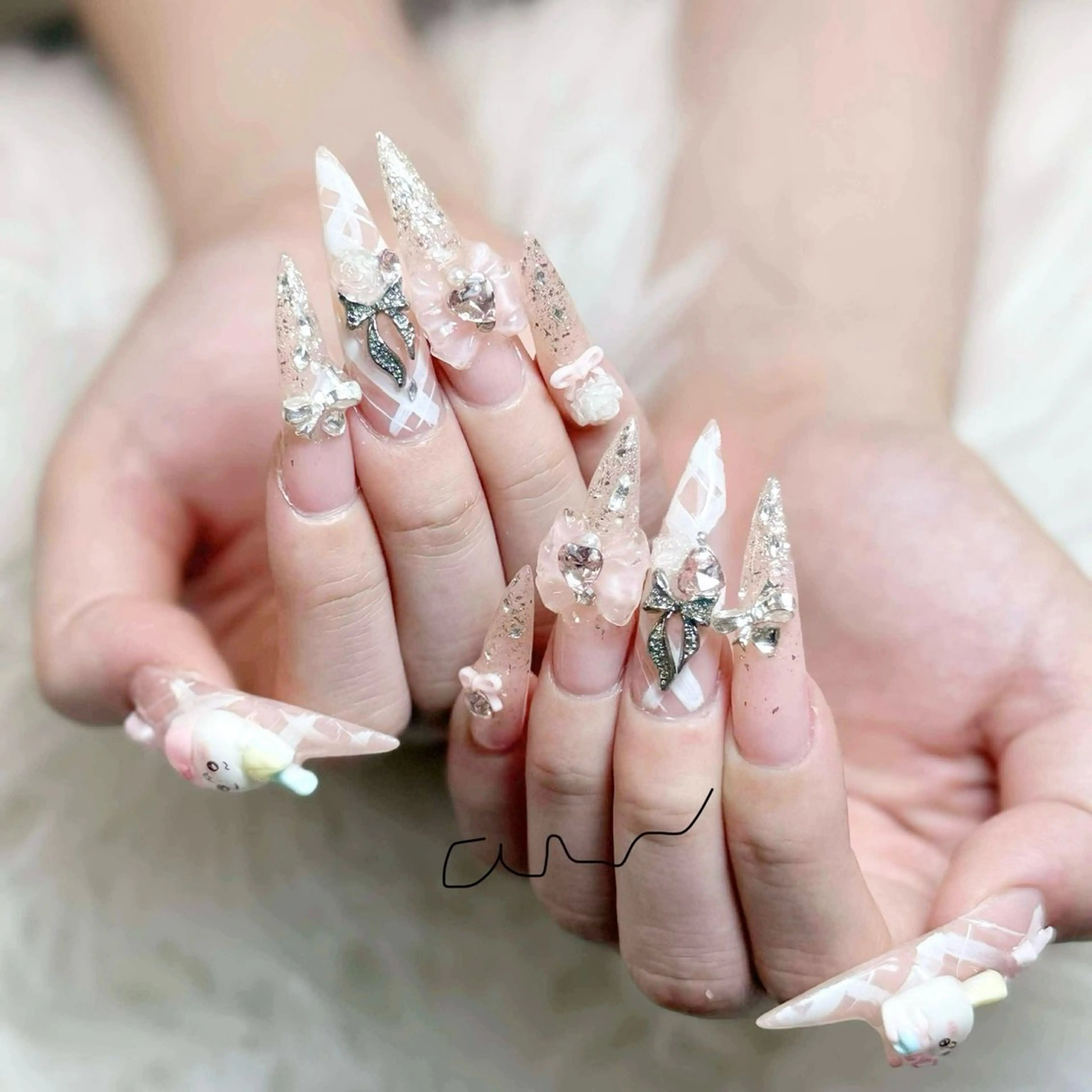 ネイル アートネイル オーロラネイル チークネイル 長さ出し フットネイル ハンドネイル Anh 高田馬場のネイルデザイン