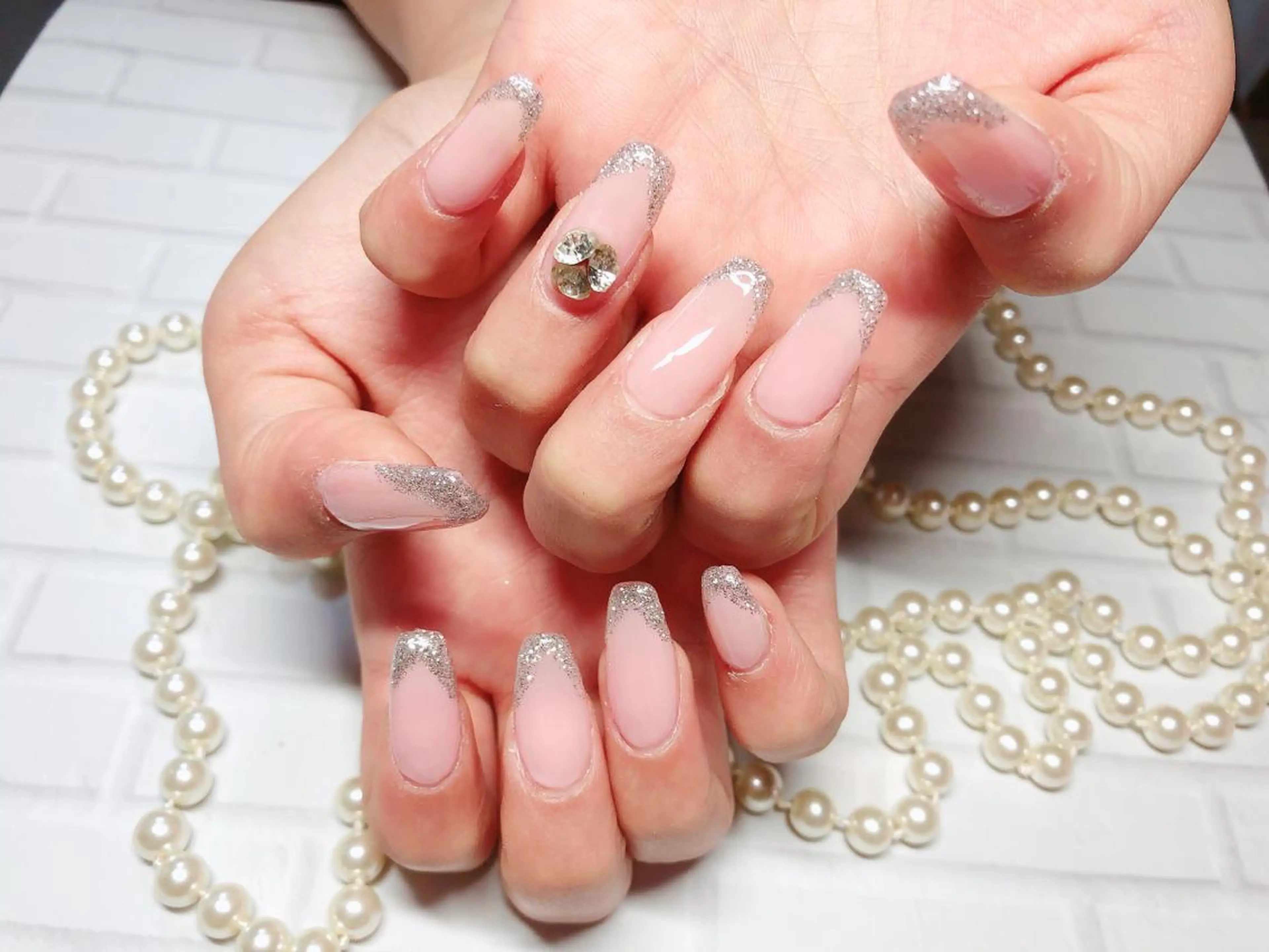 ネイル ハンドネイル ハンドケア ネイルサロン HARRYS所属・ネイル･脱毛サロン HARRYSのエステ・リラクイメージ