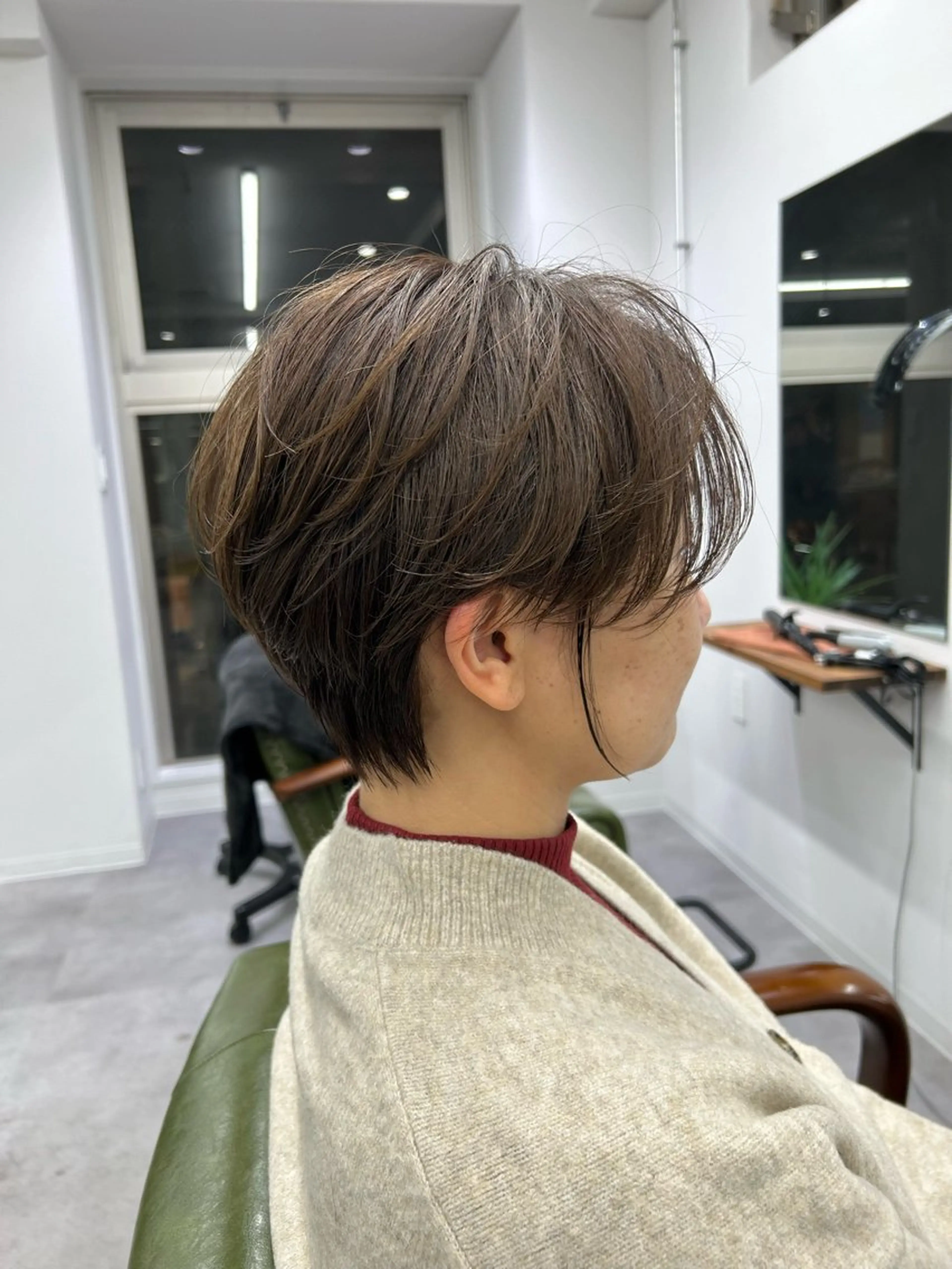 ショート カラー ショートヘア カット ヘアカラー トリートメント SHAFT Ieiriのヘアスタイル