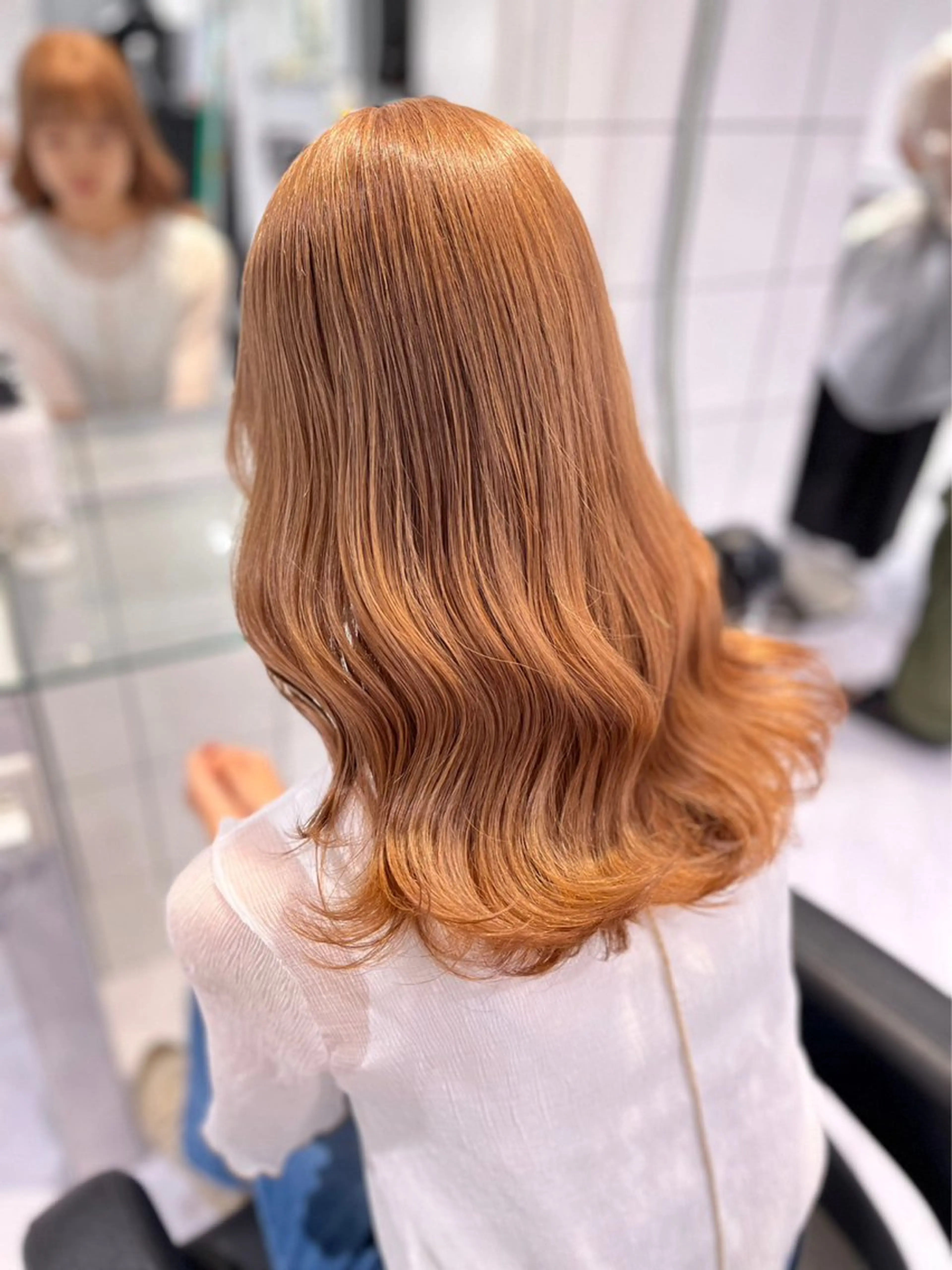 セミロング メンズ ヘアカラー 艶感ミルクティー🤍 色落ち綺麗🤍ともやのヘアスタイル