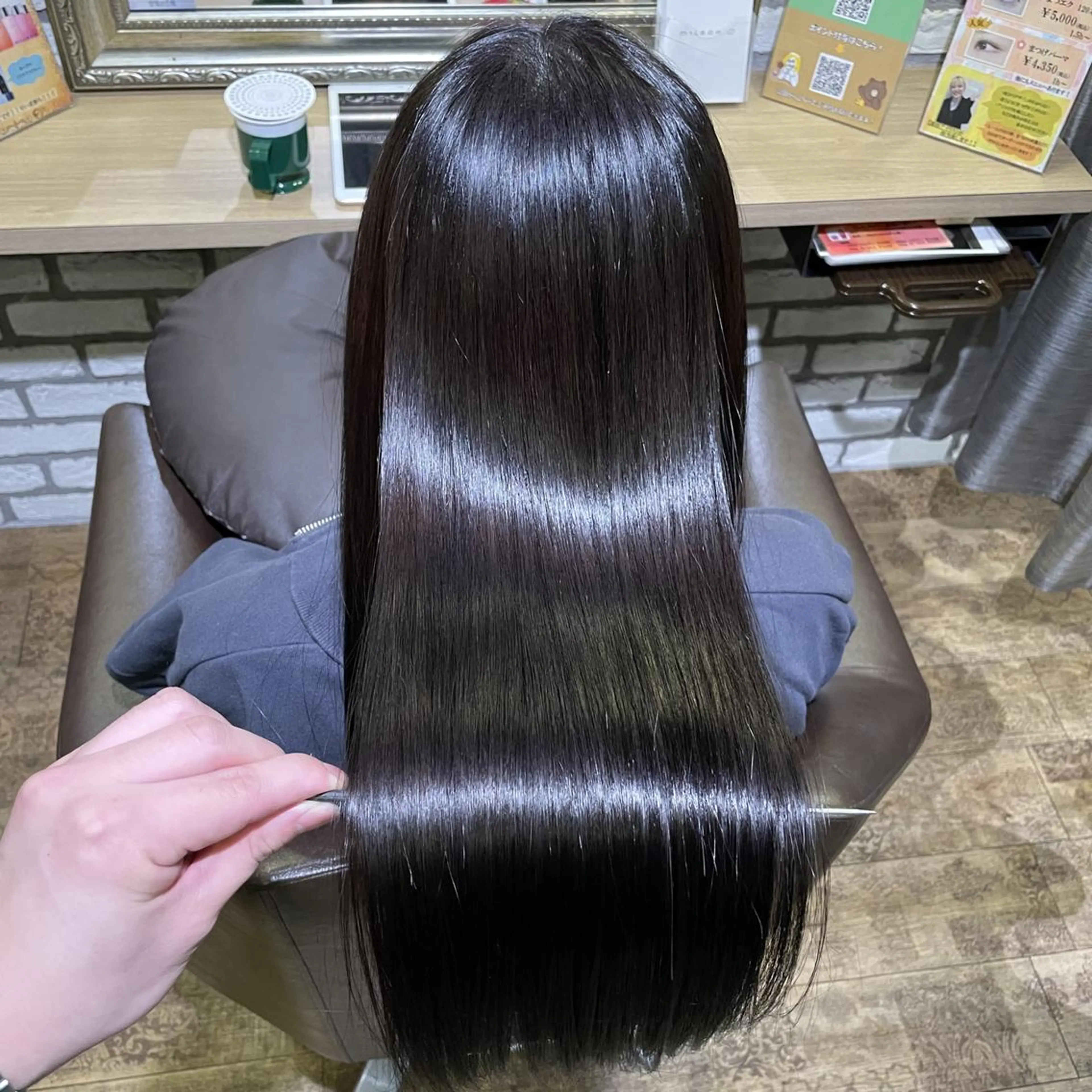 ロング カラー カット ヘアカラー トリートメント 西中島エリアNo.1 ✨髪質改善ラビマーニのヘアスタイル