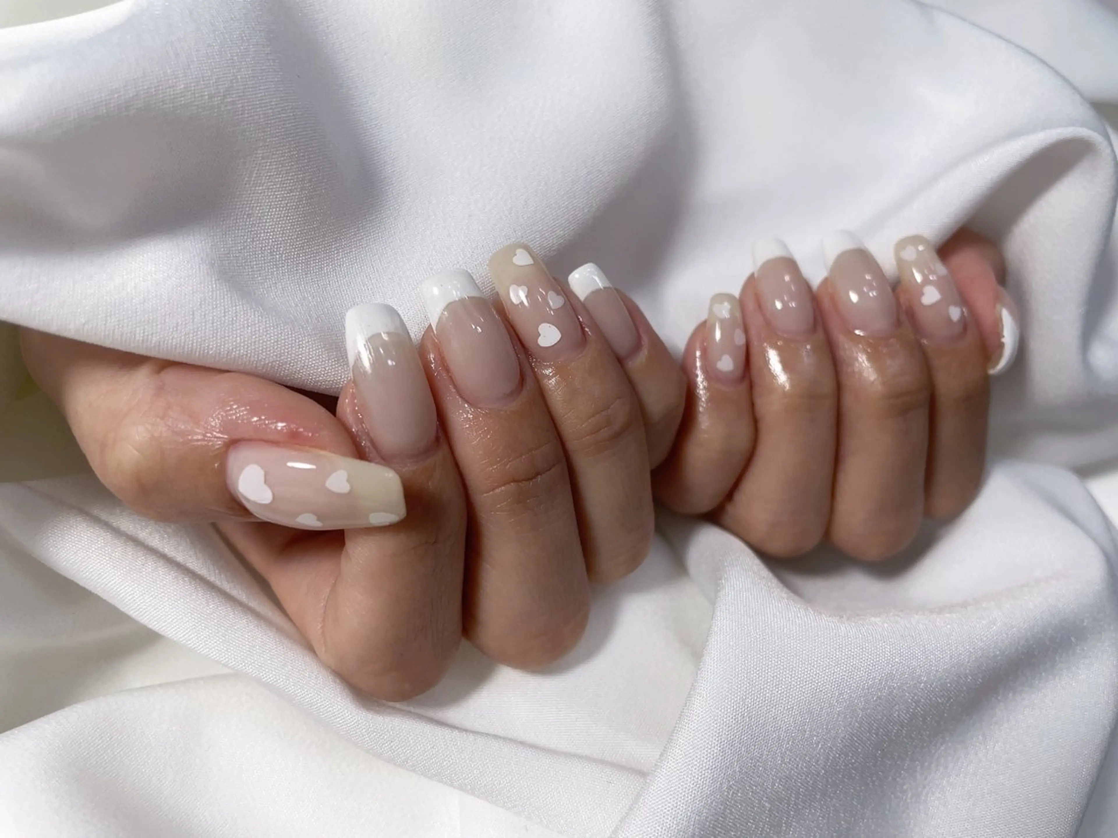 ネイル アートネイル フレンチネイル ジェルネイル ガラスフレンチ 韓国ネイル ハンドネイル A OIのネイルデザイン