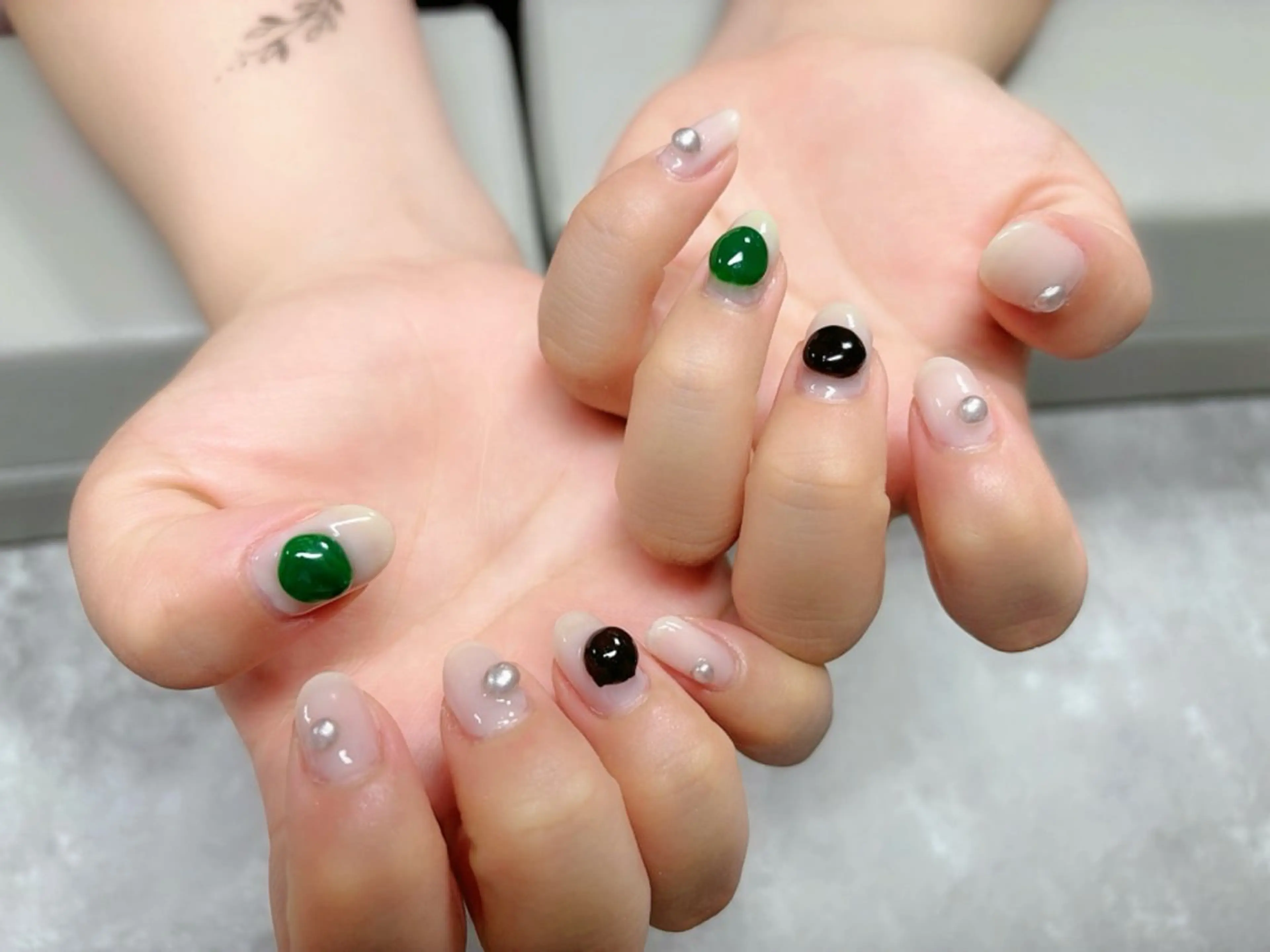 ネイル ハンドネイル protea澤本 凜のネイルデザイン