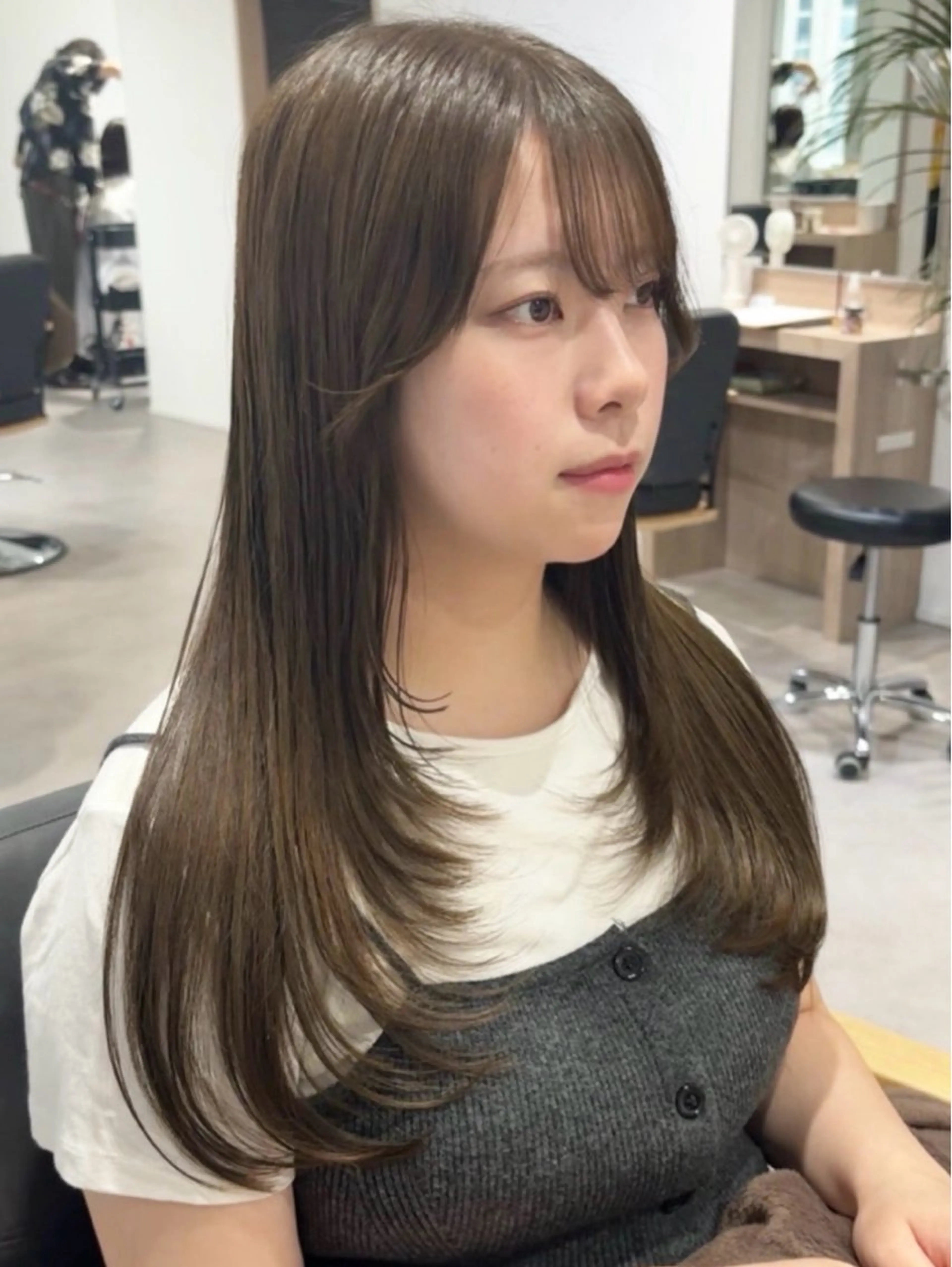 【ウルフ、レイヤー】カット＋ワンカラー＋トリートメントの写真