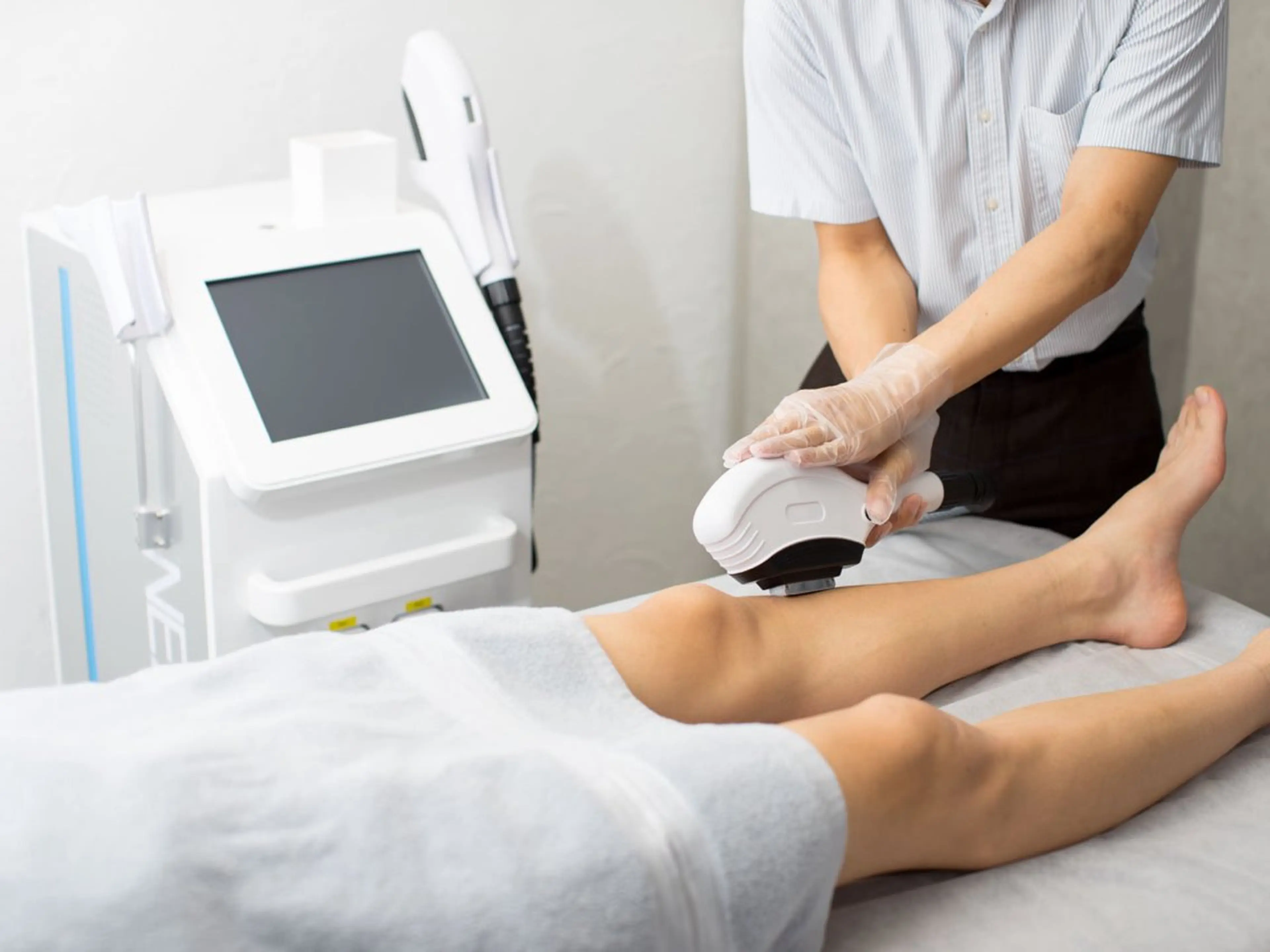 脚脱毛 メンズ•レディース[当日口コミ要]の写真