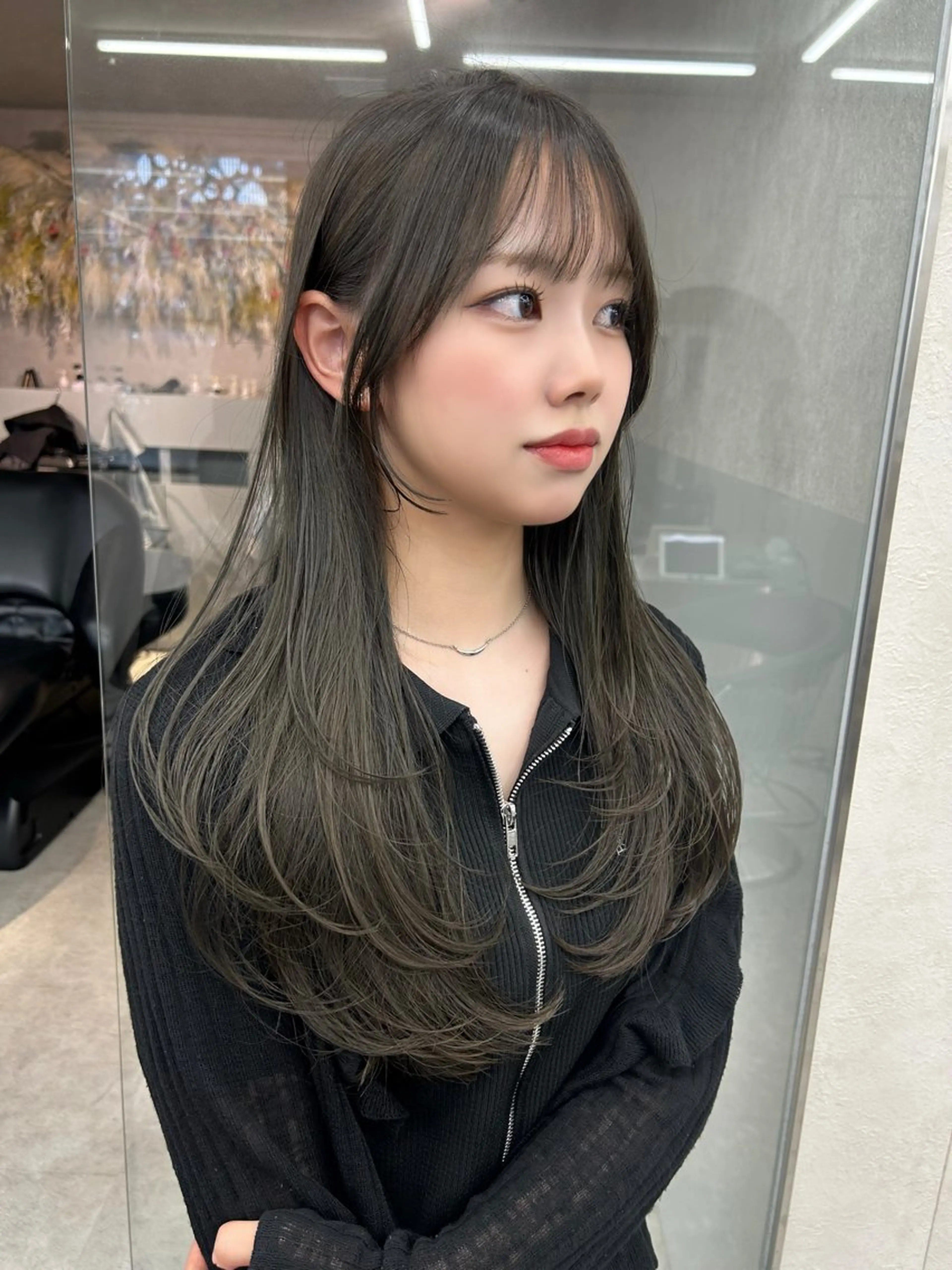 🇰🇷🇰🇷小顔になれるレイヤーカット+高級トリートメント🇰🇷🇰🇷の写真