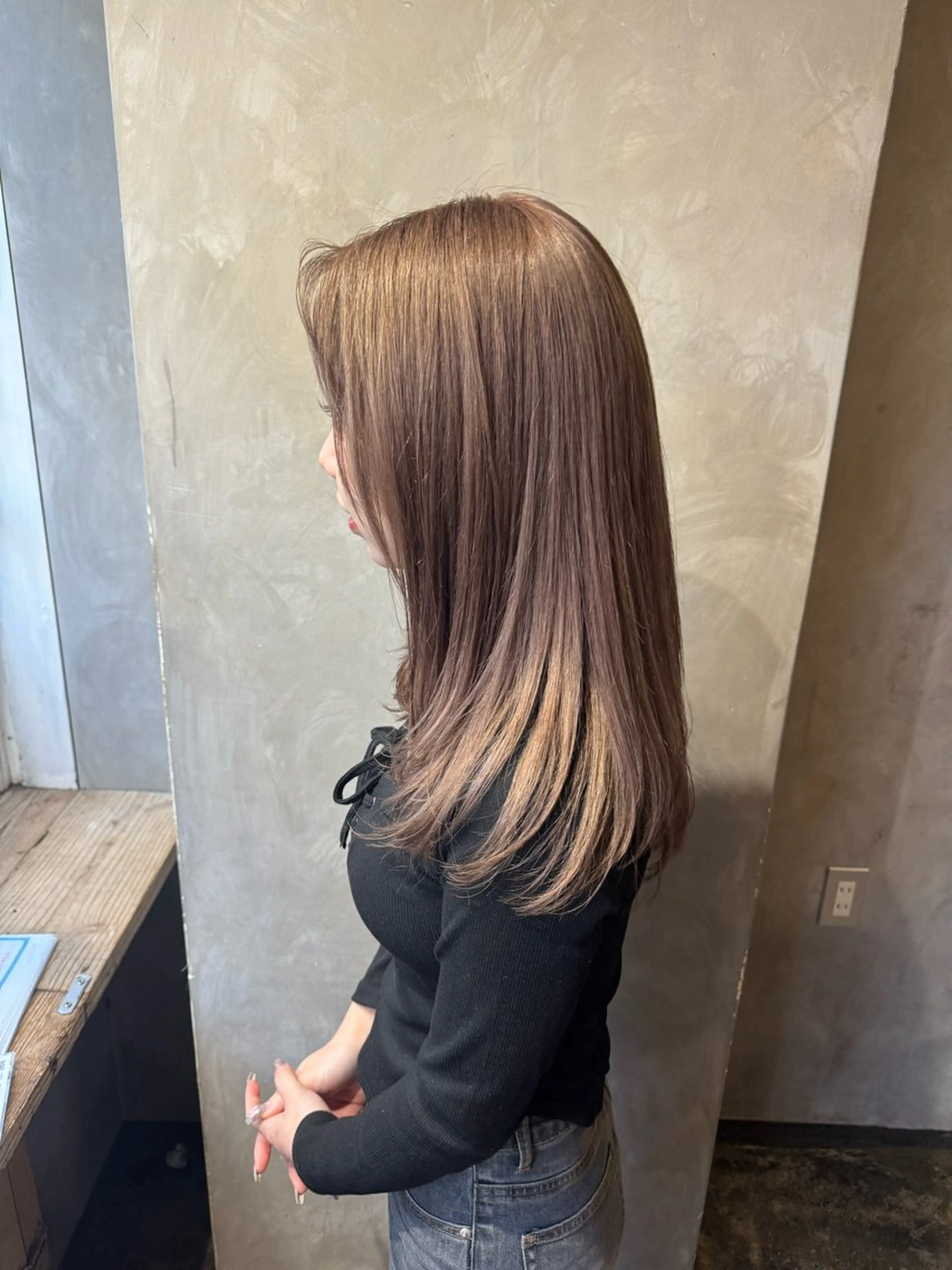 ミディアム カラー シモカワ メイのヘアスタイル