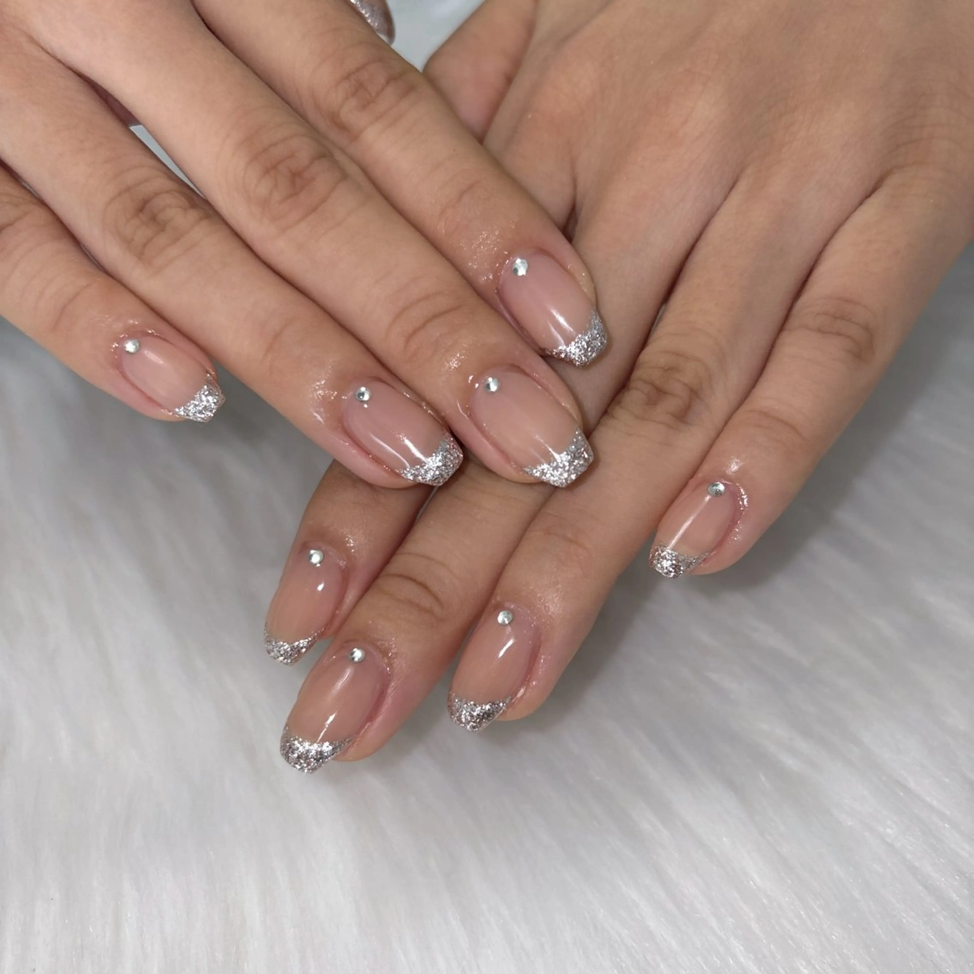 ネイル フレンチネイル ラメ(グリッター) オフィスネイル ハンドネイル Darling nail salonのネイルデザイン