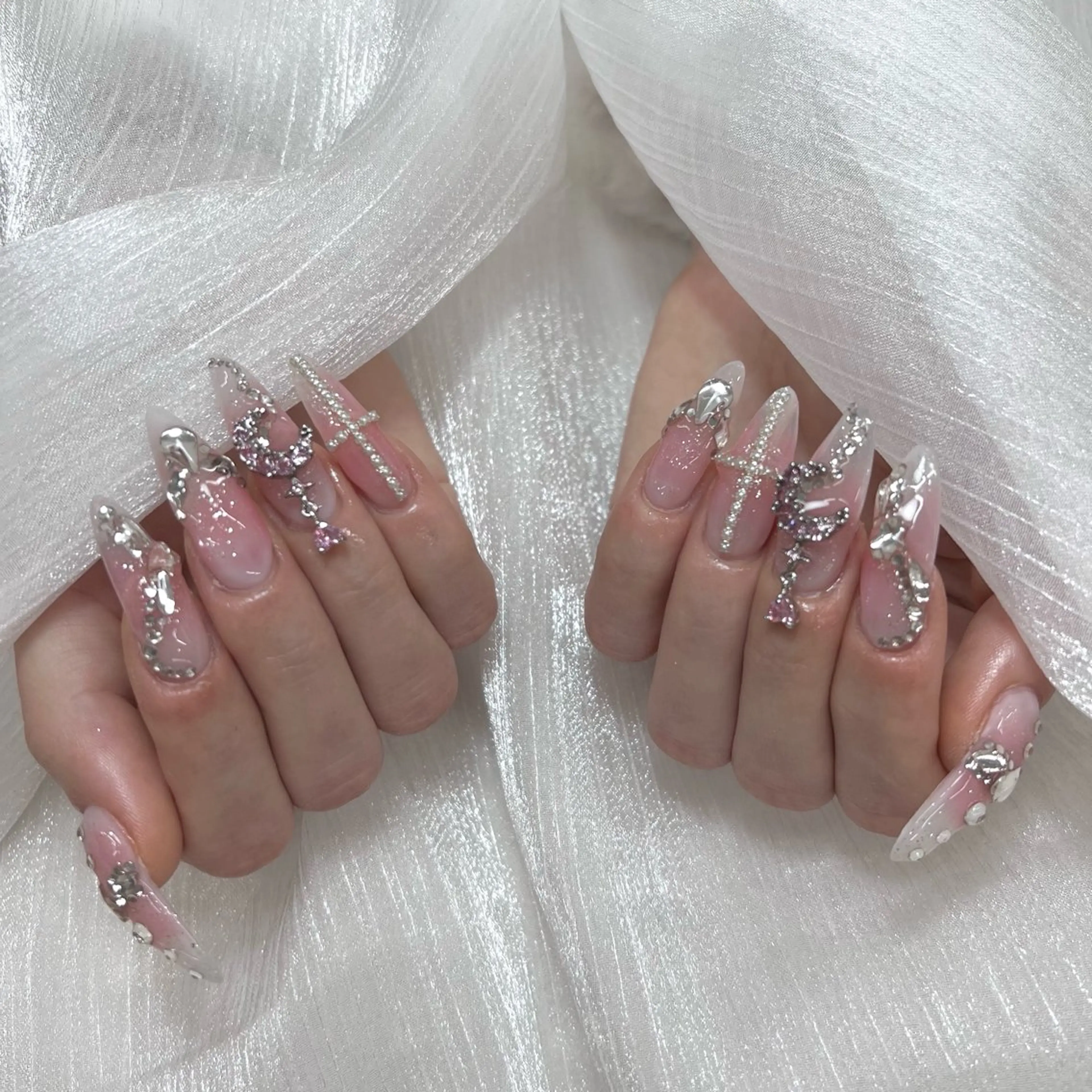 ネイル Tagi 銀座所属・Tagi Nail 銀座店のネイルデザイン