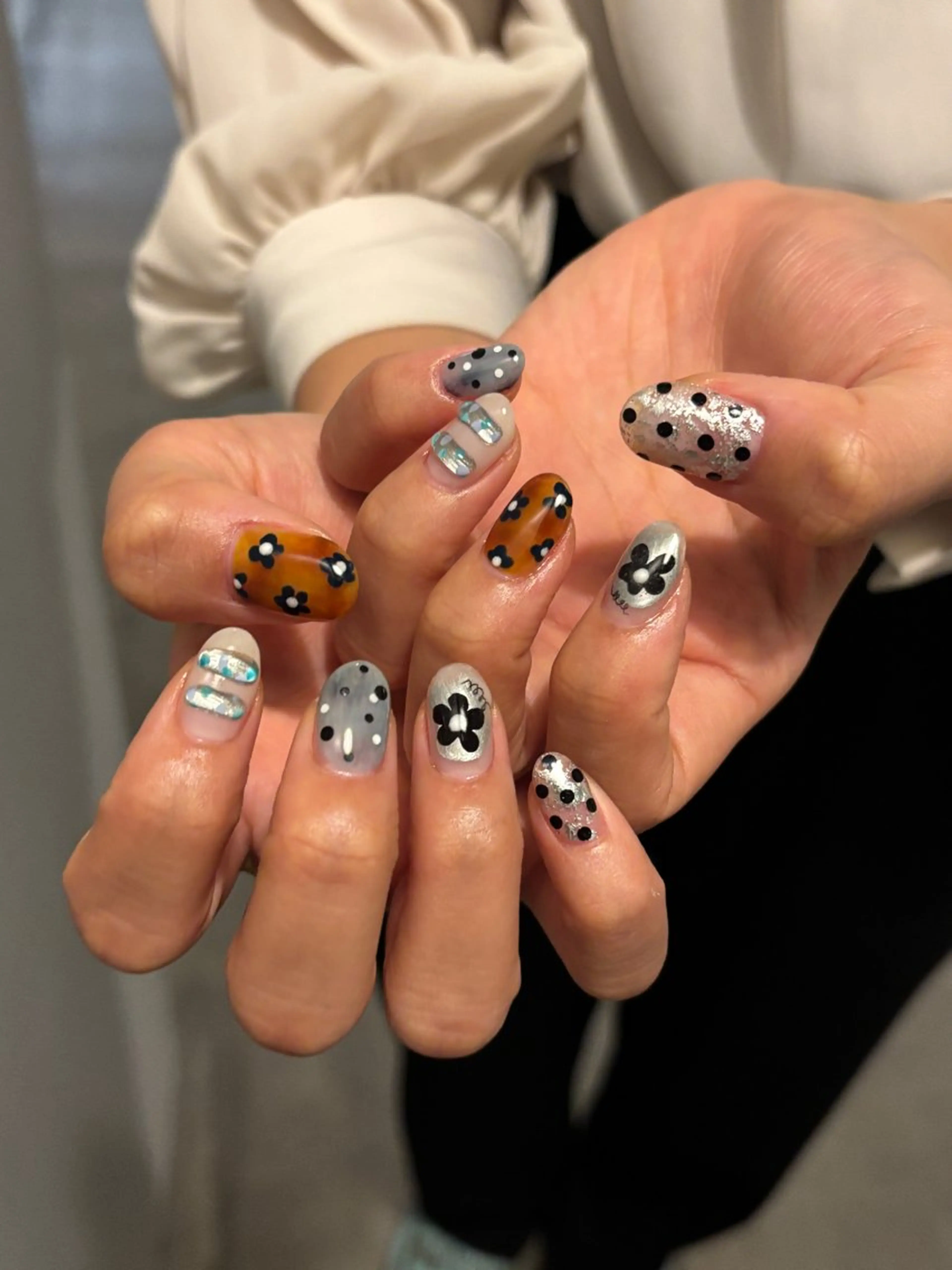 ネイル ハンドネイル sister  mohawk所属・chika ／ nailのネイルデザイン