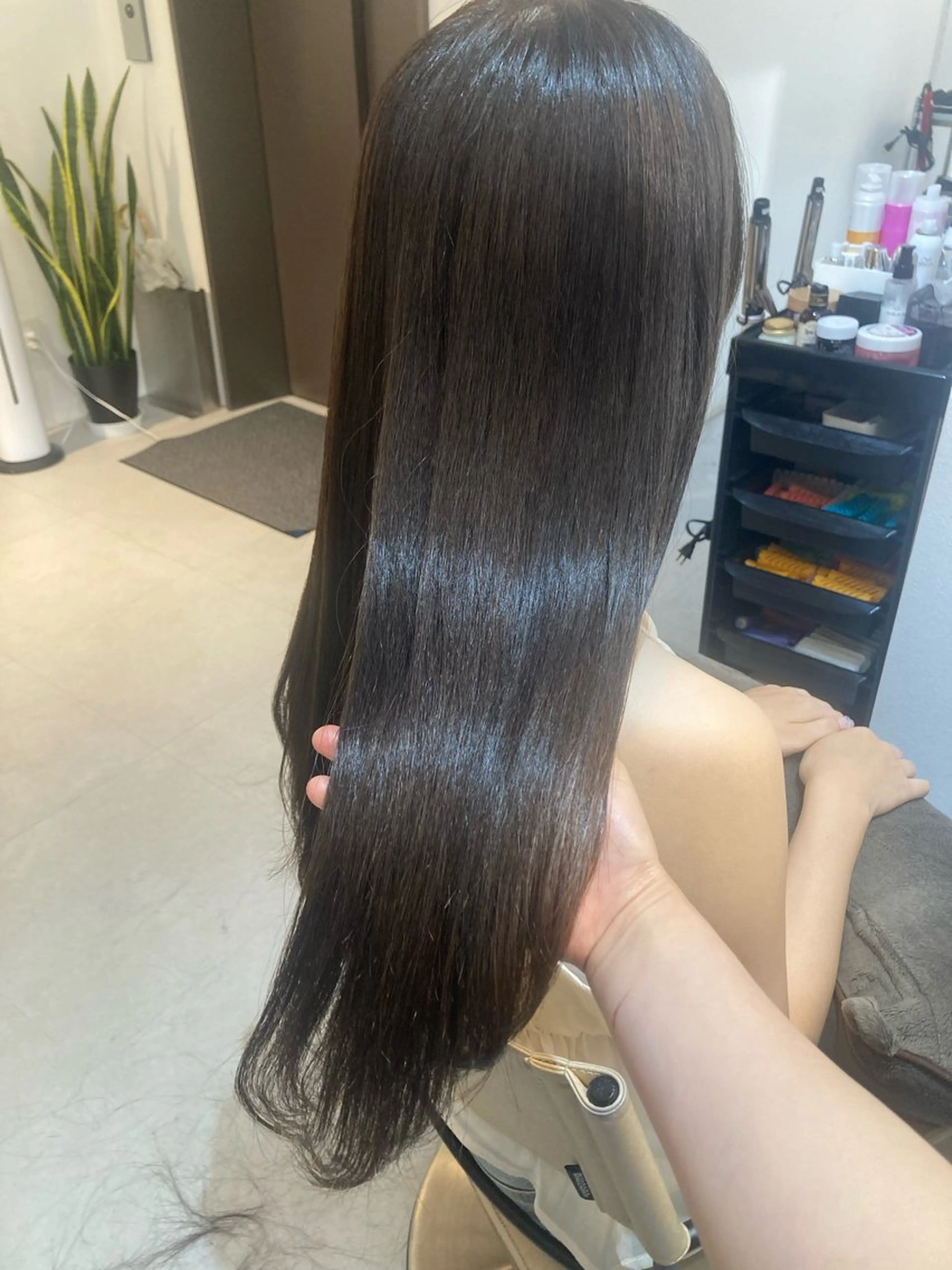 ロング カット ヘアカラー トリートメント ✨色持ちの良い艶 カラー✨蟹江真世のヘアスタイル